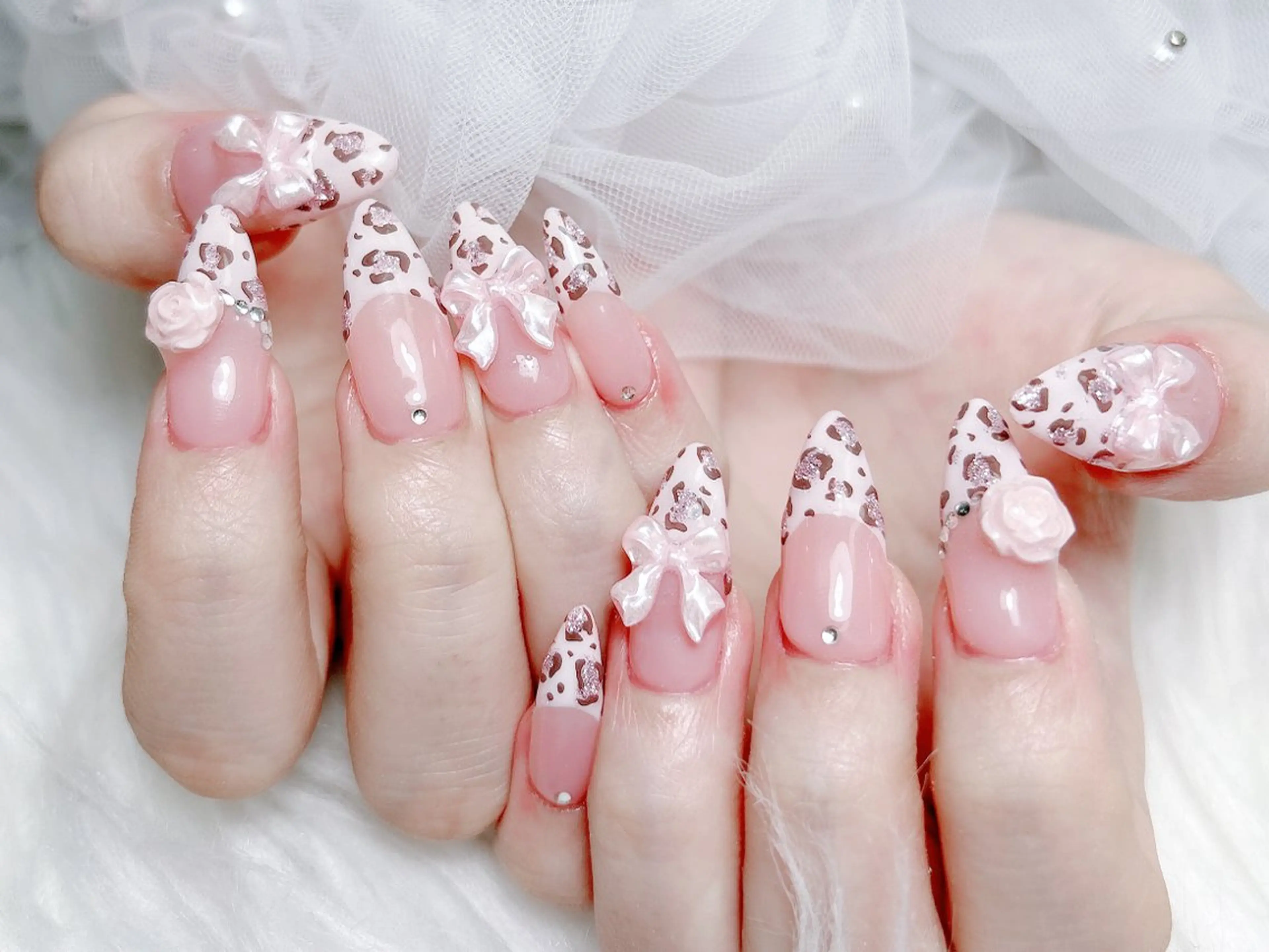 ネイル キラキラネイル スカルプネイル ハンドネイル MoMoA Nail ネイル長さ出し専門店のネイルデザイン