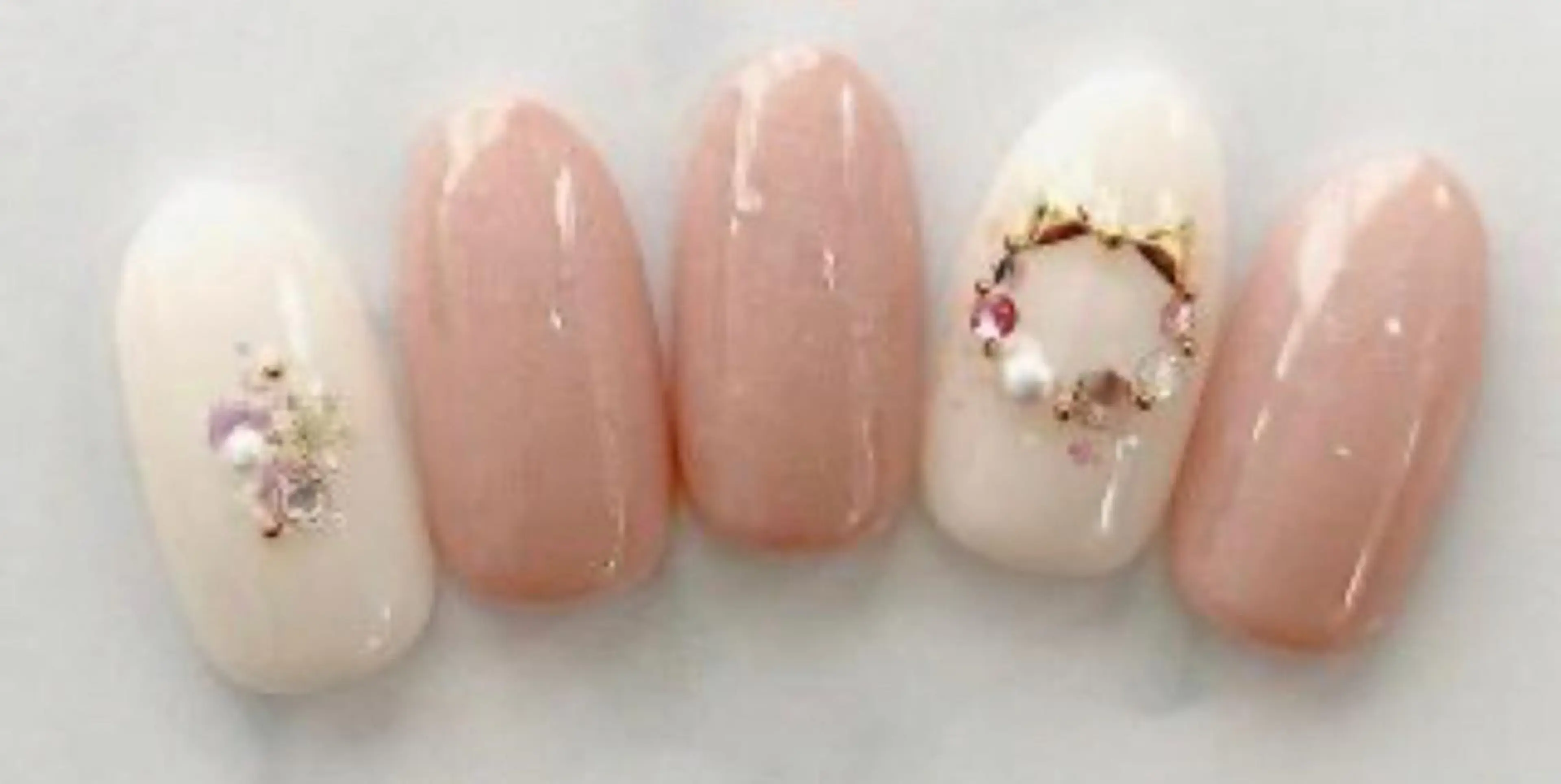 ネイル ハンドネイル ゲン レイカのネイルデザイン