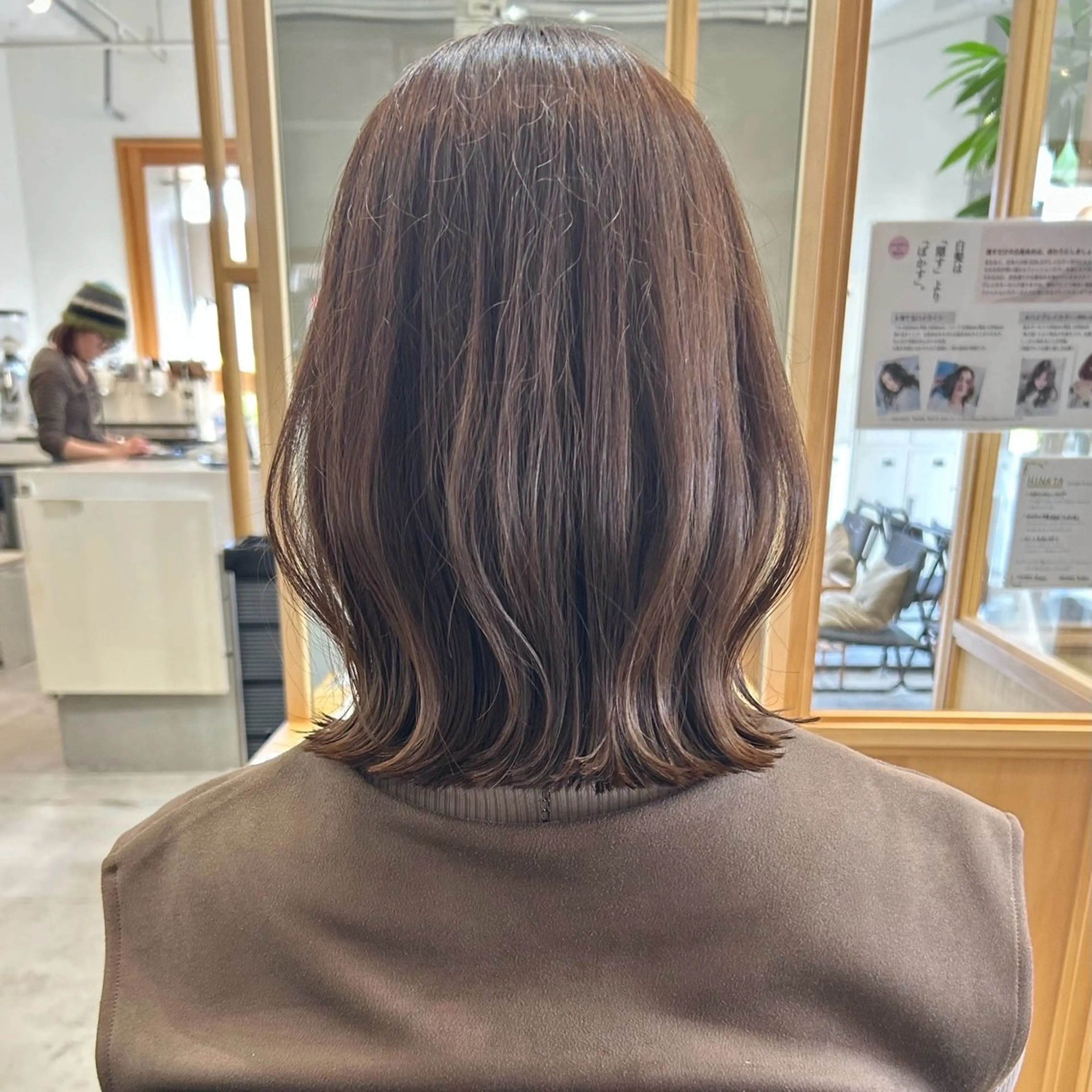 ミディアム 🪐FERIA北千里 ほのか🪐のヘアスタイル