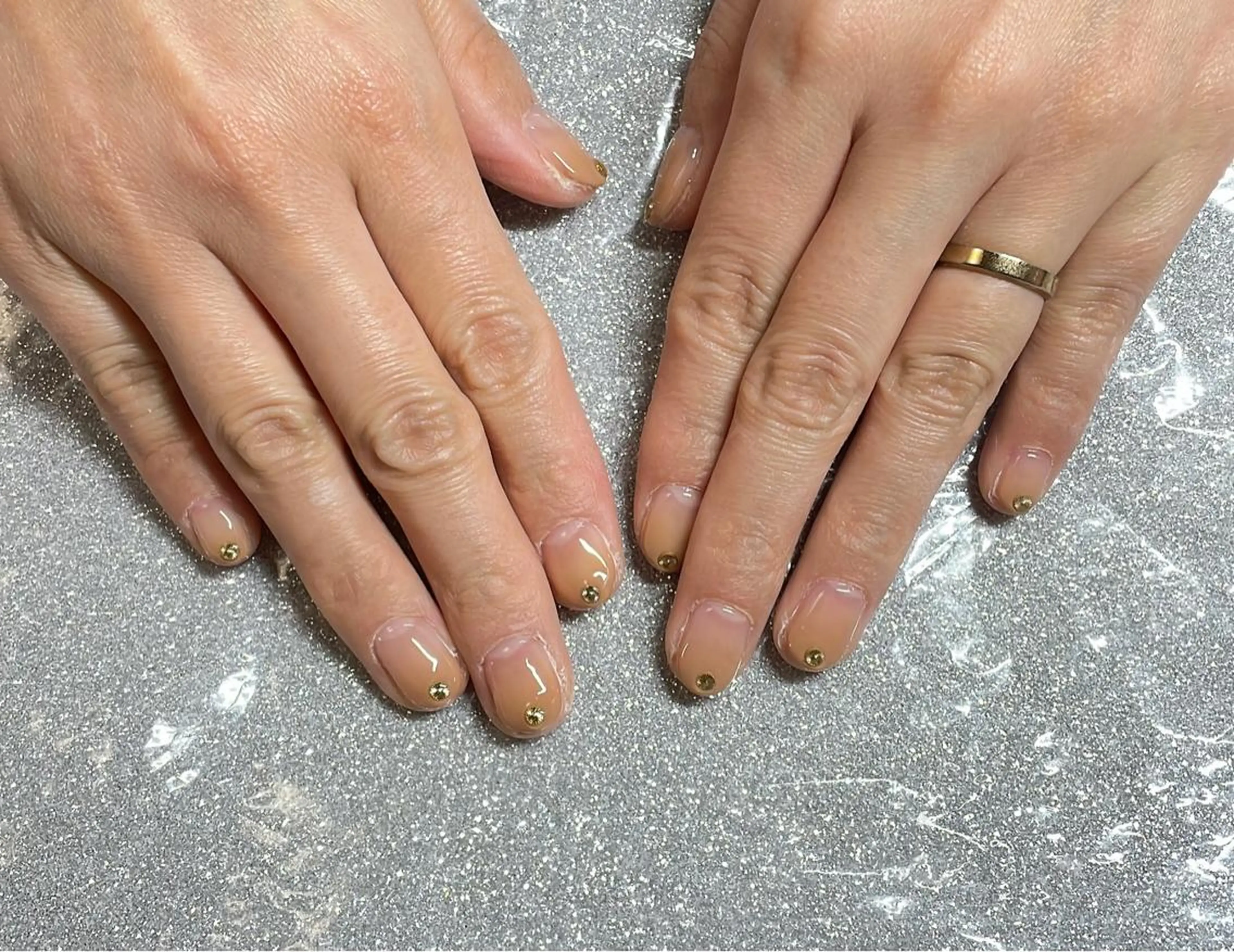 ネイル ハンドネイル VIERU 🌈🎀💖のネイルデザイン