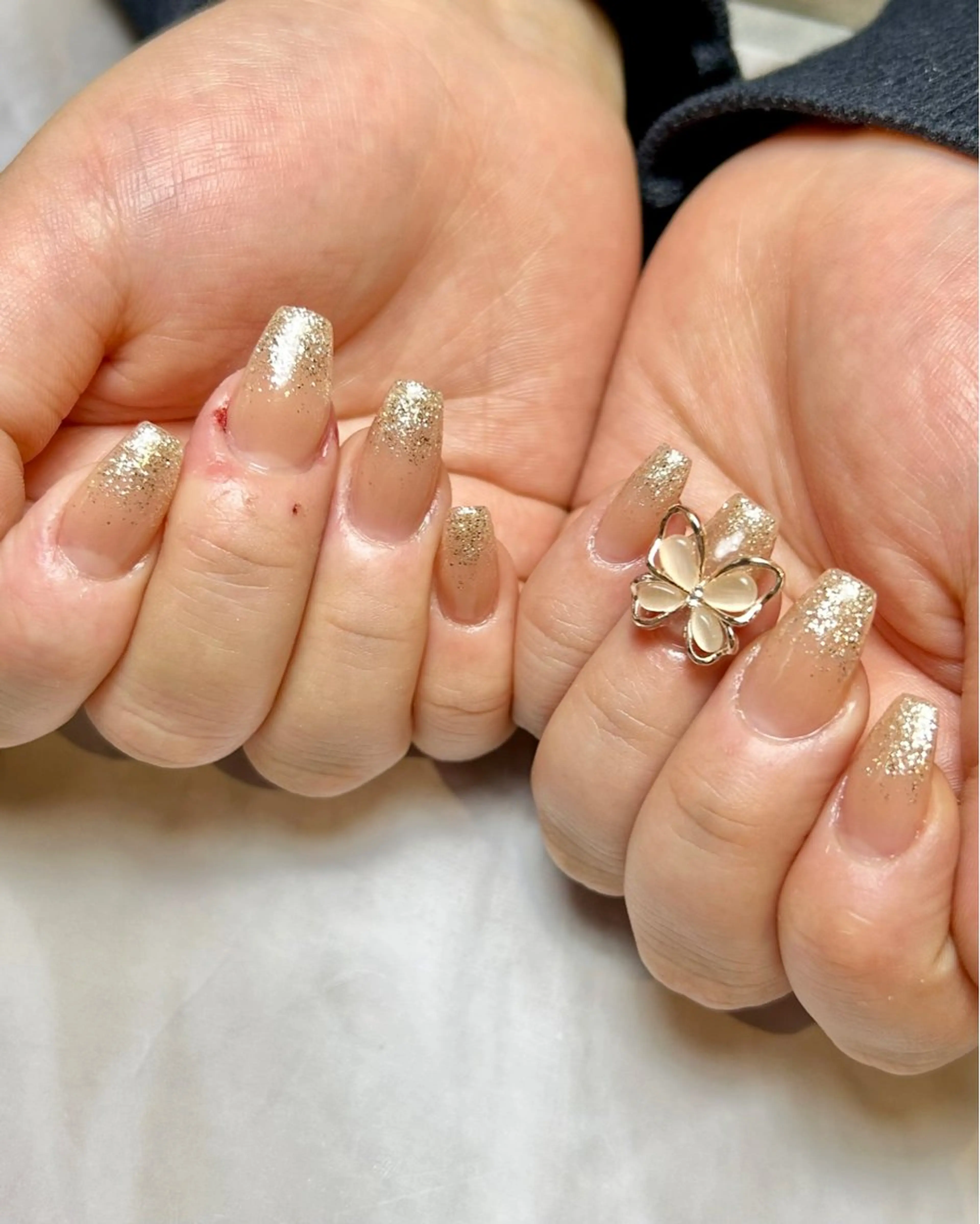 ネイル ゴールド 持ち込み ハンドネイル Reflection marikoのネイルデザイン