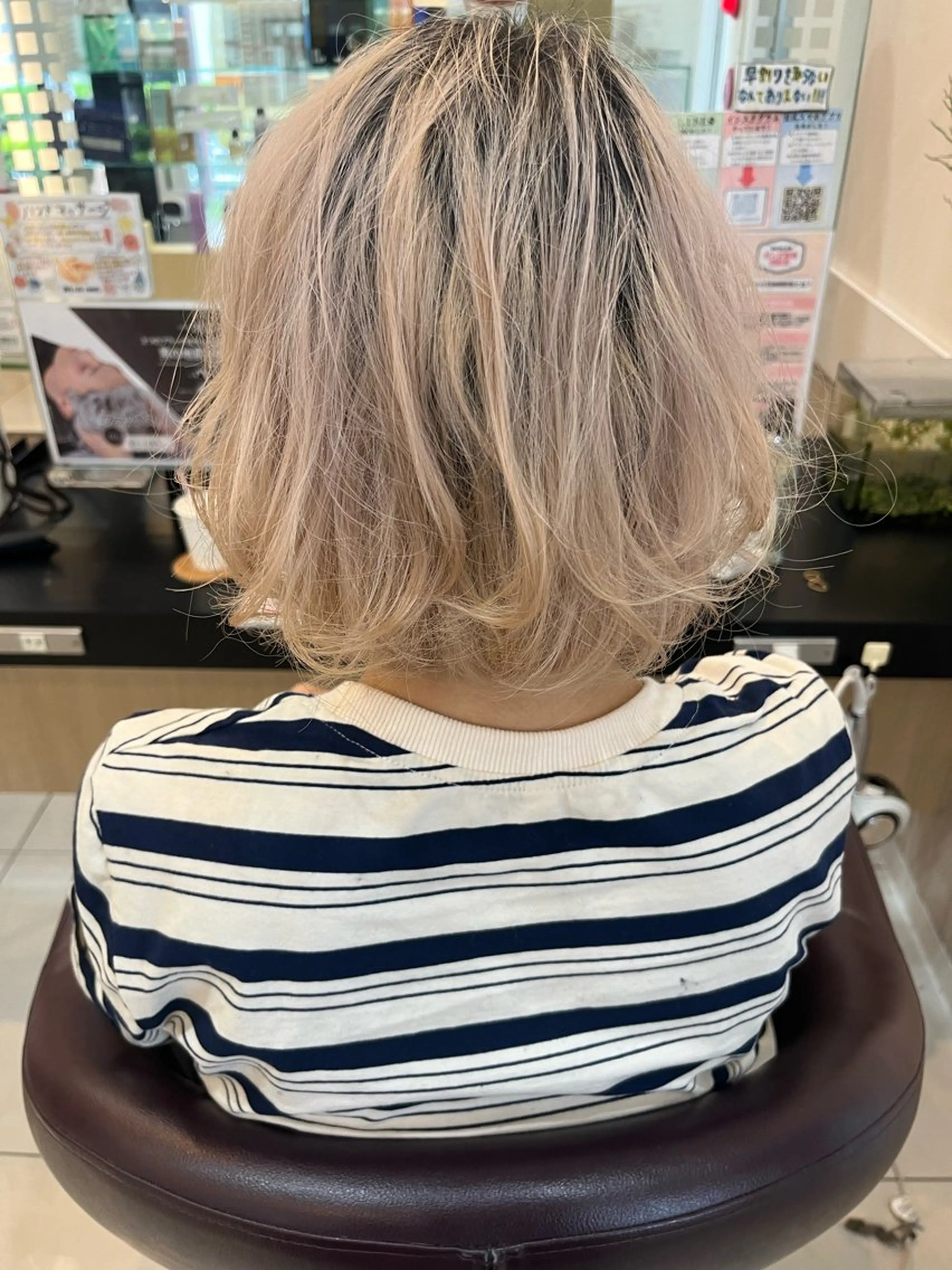 ミディアム カラー ブリーチ ダブルカラー ハイライトカラー ハイトーンカラー ハイライト ヘアカラー トータルビューティー K:R鶴川のヘアスタイル