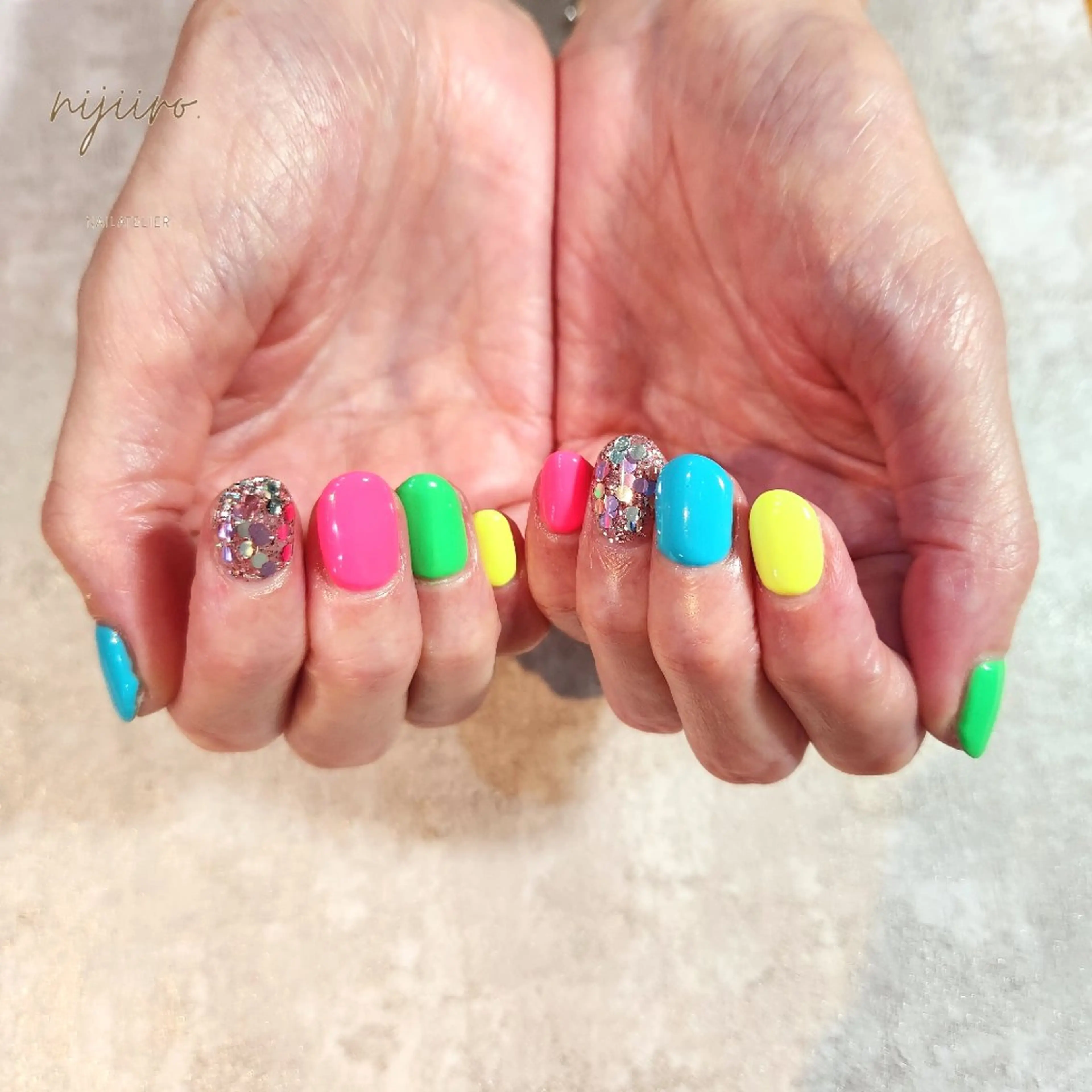 ネイル ハンドネイル nailatelier nijiiro.所属・nijiiro🌈 サトウのネイルデザイン