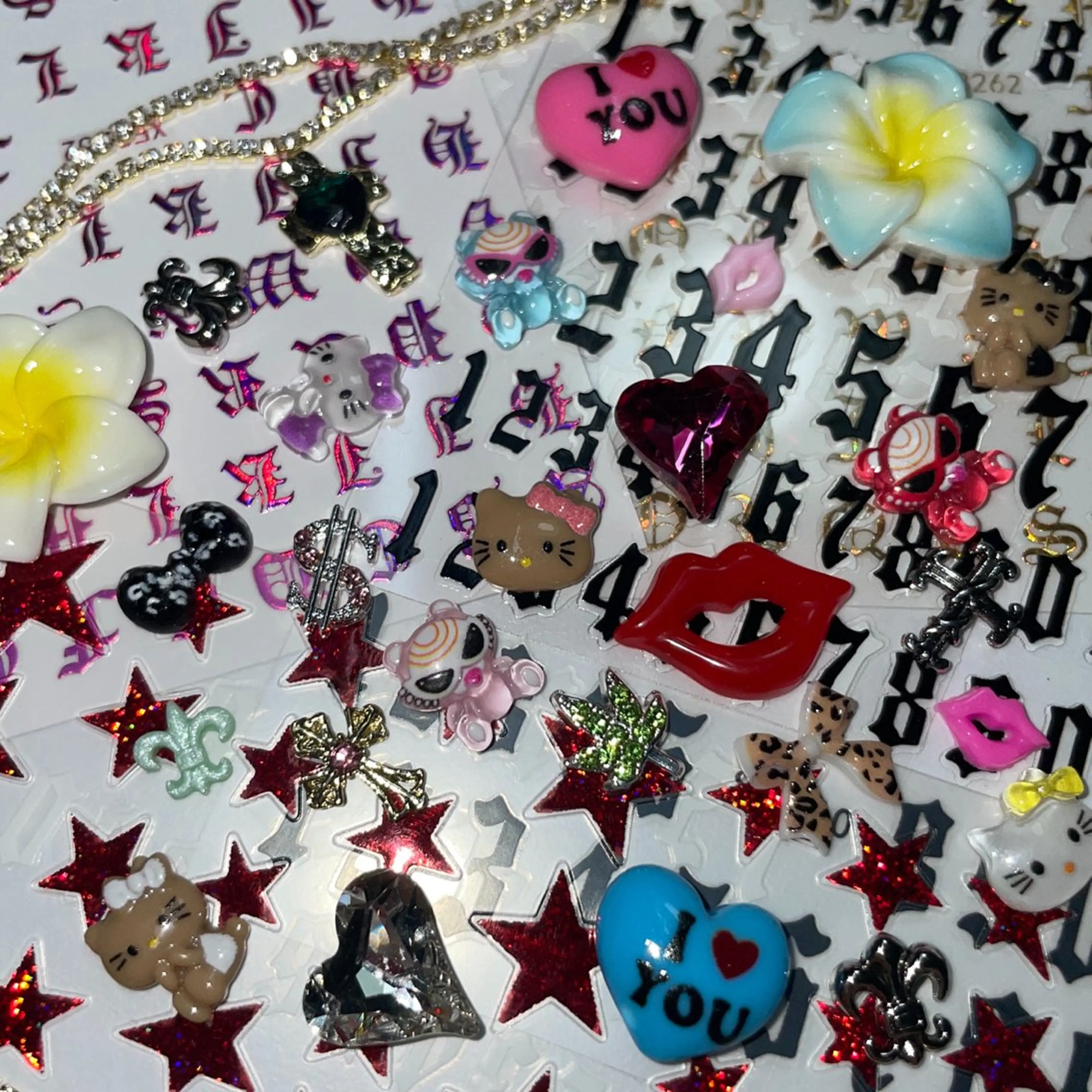 Atelier Nail所属・Atelier Ayaのネイルデザイン