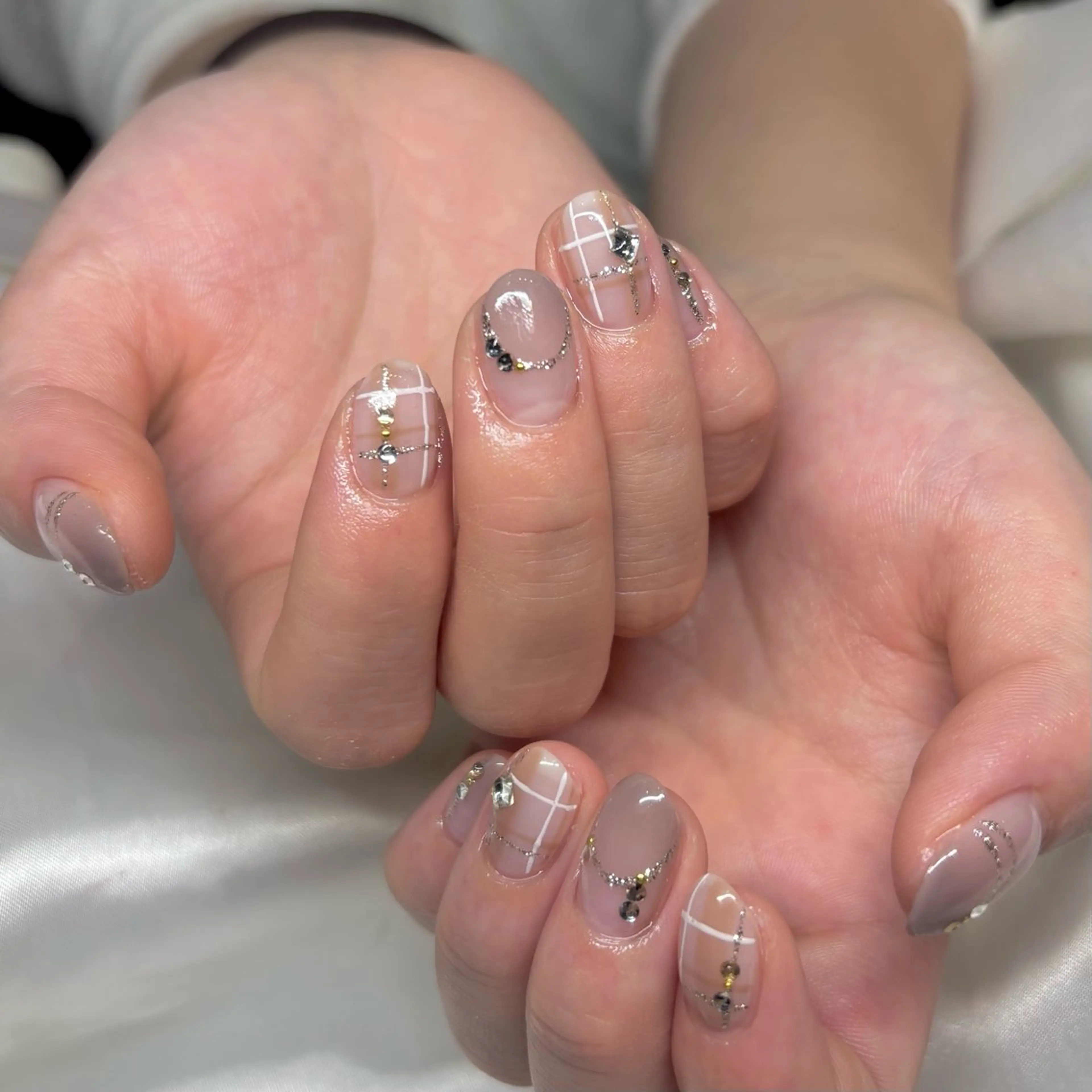 ネイル ハンドネイル ハンドケア . 未來のネイルデザイン