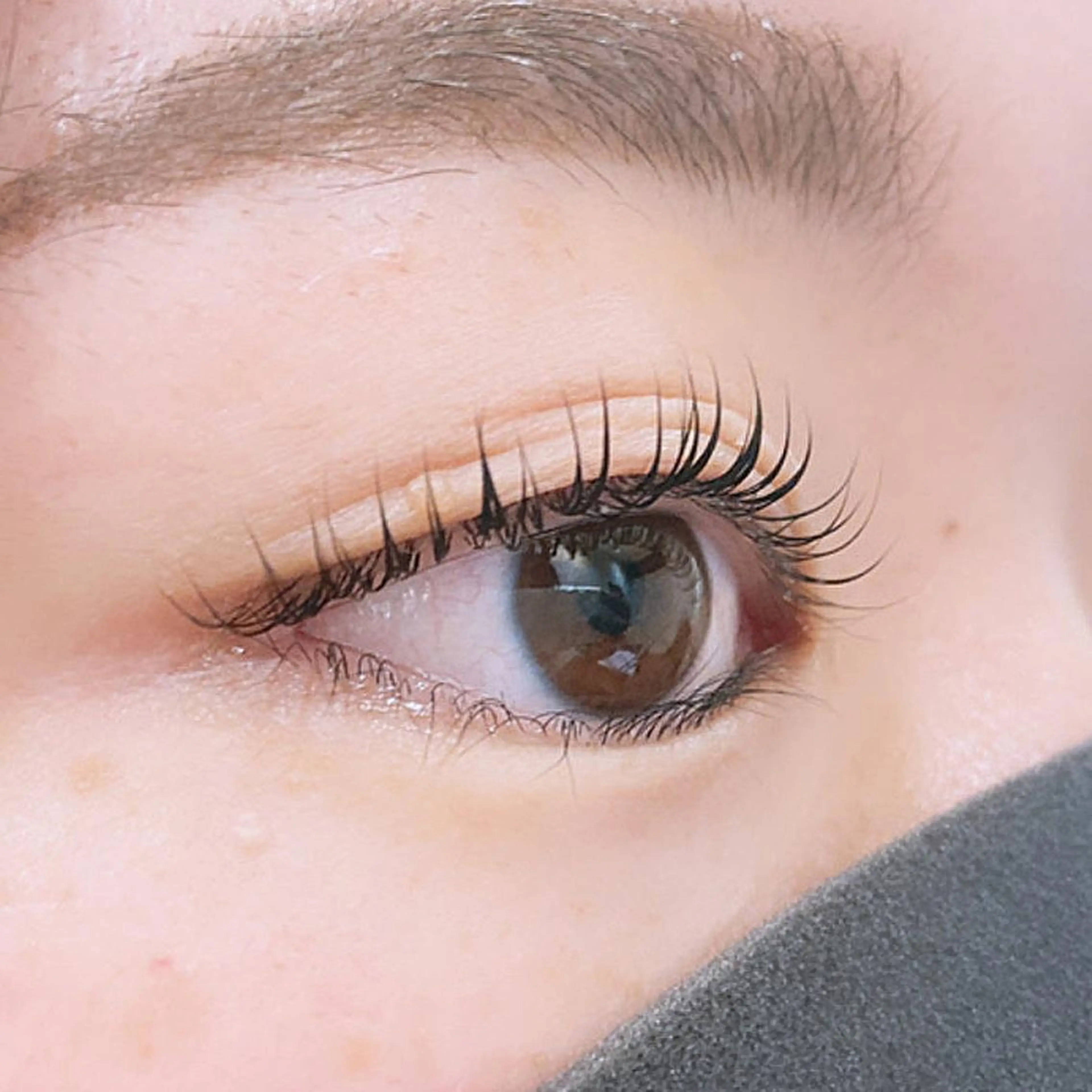 マツエク・マツパ 曲がる縮毛矯正 LIBER 　岩名のヘアスタイル