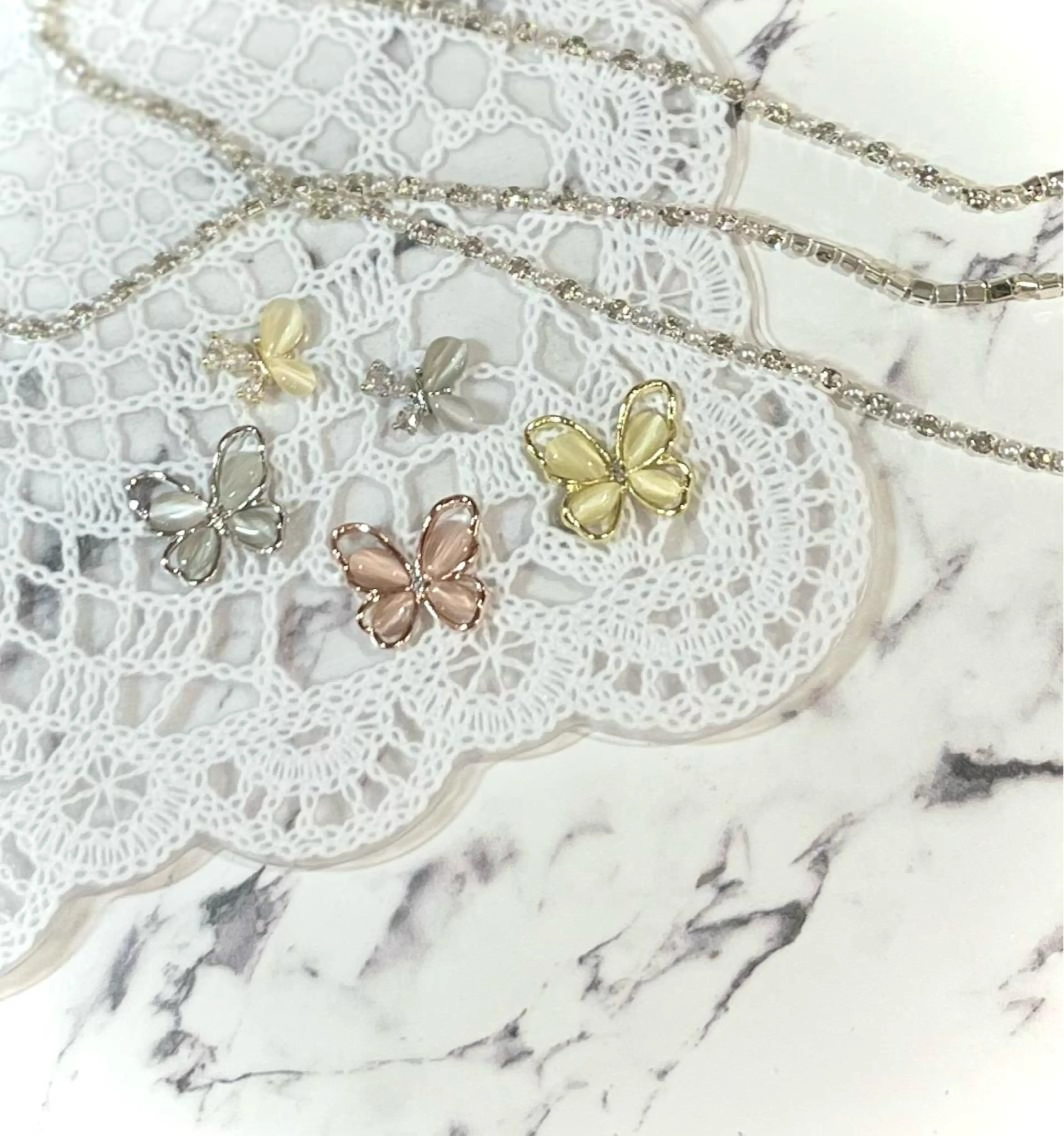 ネイル キラキラネイル 韓国ネイル ミラーネイル ニュアンスネイル ワンホンネイル ハンドネイル Nail Salon　Ｋのネイルデザイン