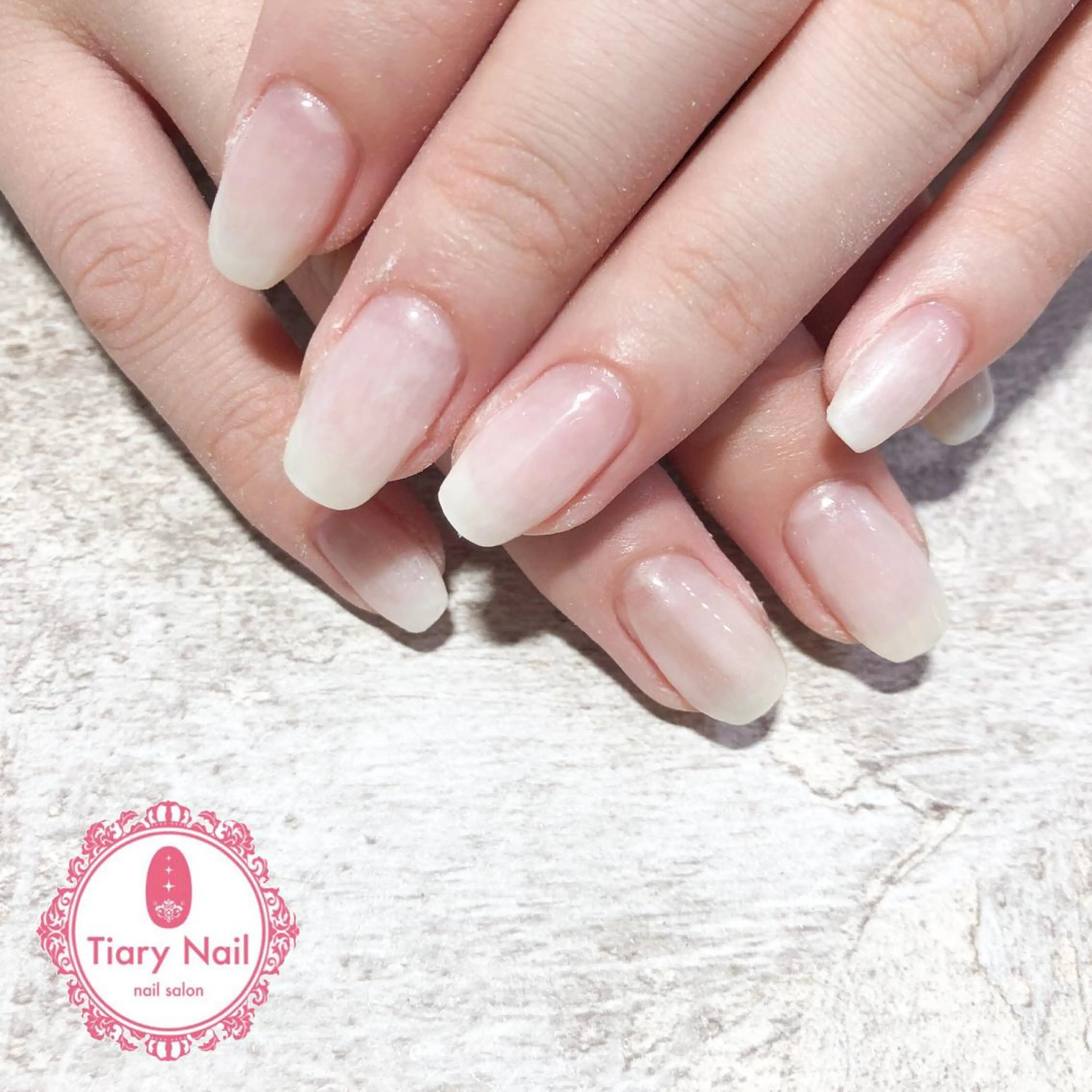ネイル tiarynail K Kのネイルデザイン