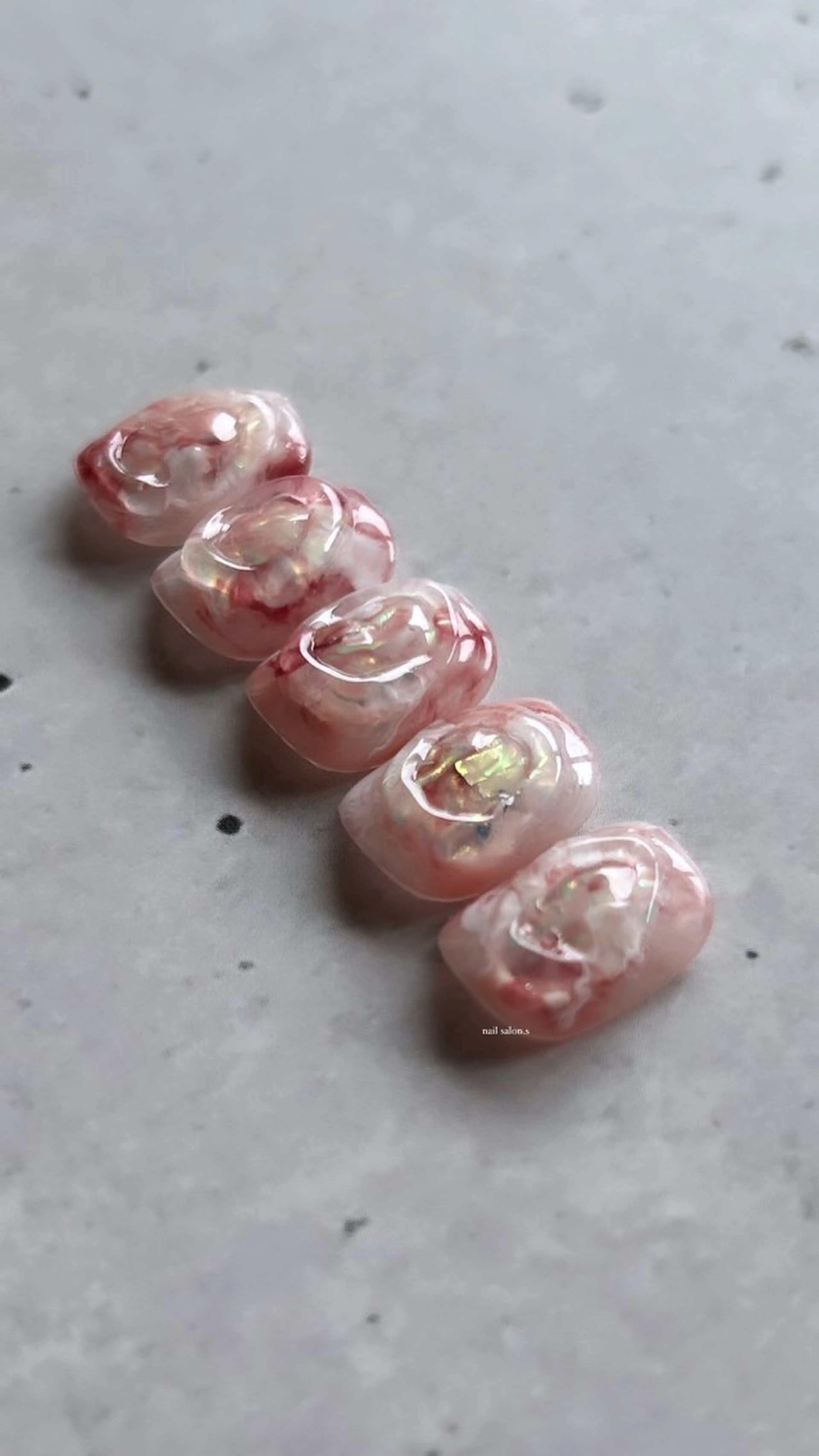 ネイル 関山 志乃のネイルデザイン