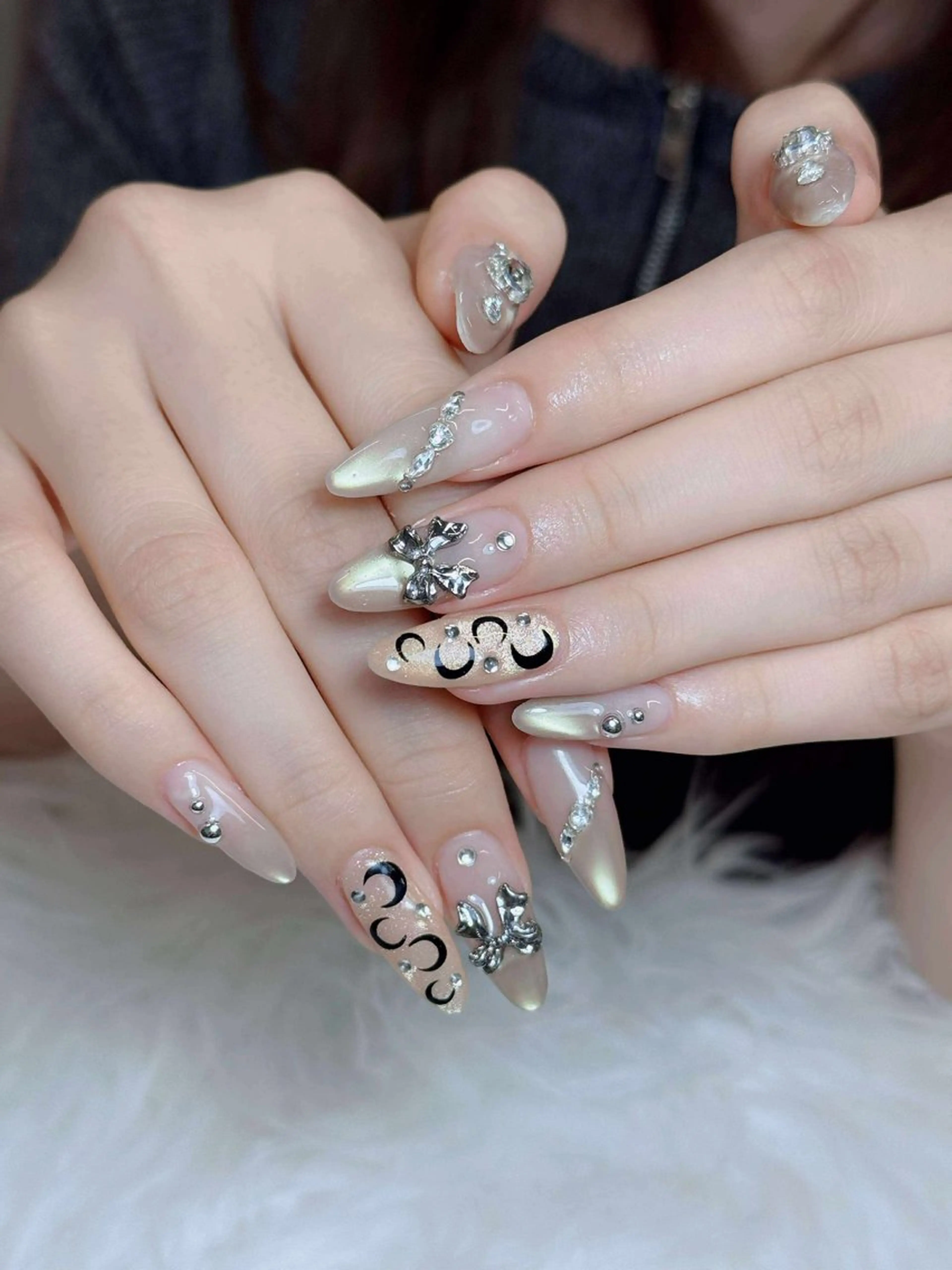 ネイル オーロラネイル チークネイル フットネイル フレンチネイル 韓国ネイル ハンドネイル Lumi Nailのネイルデザイン