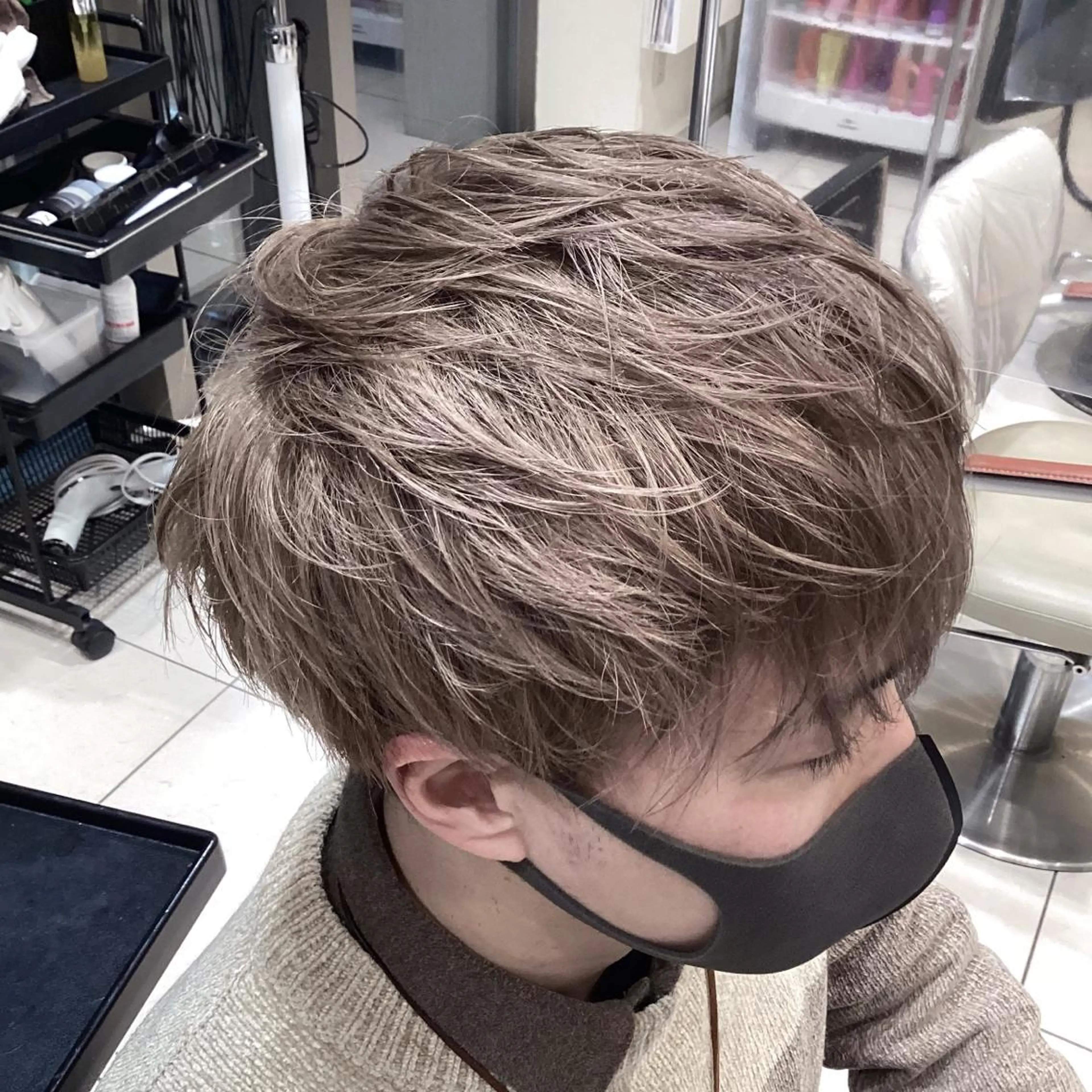 カラー メンズ メンズハイトーン ハイトーンカラー カット ヘアカラー トリートメント メンズ縮毛矯正 ♠️店長下平隼人のヘアスタイル