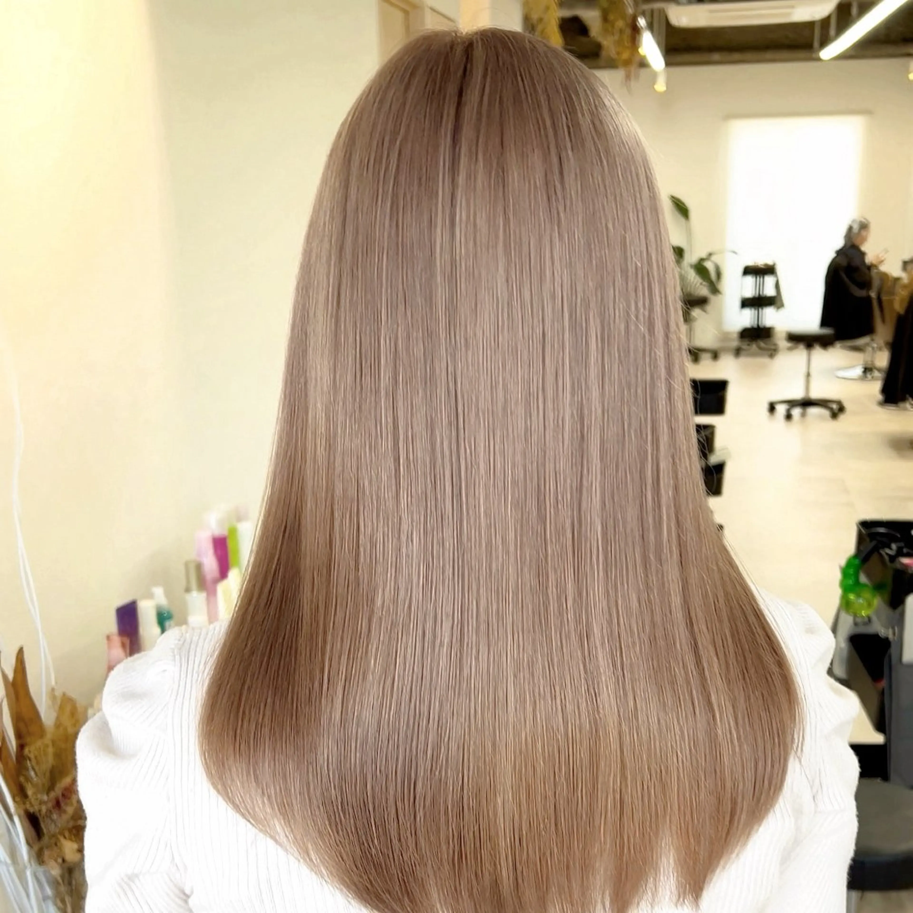 セミロング カラー カット ヘアカラー トリートメント ボブ/韓国ボブ/ブリ ーチ/鈴木康平のヘアスタイル