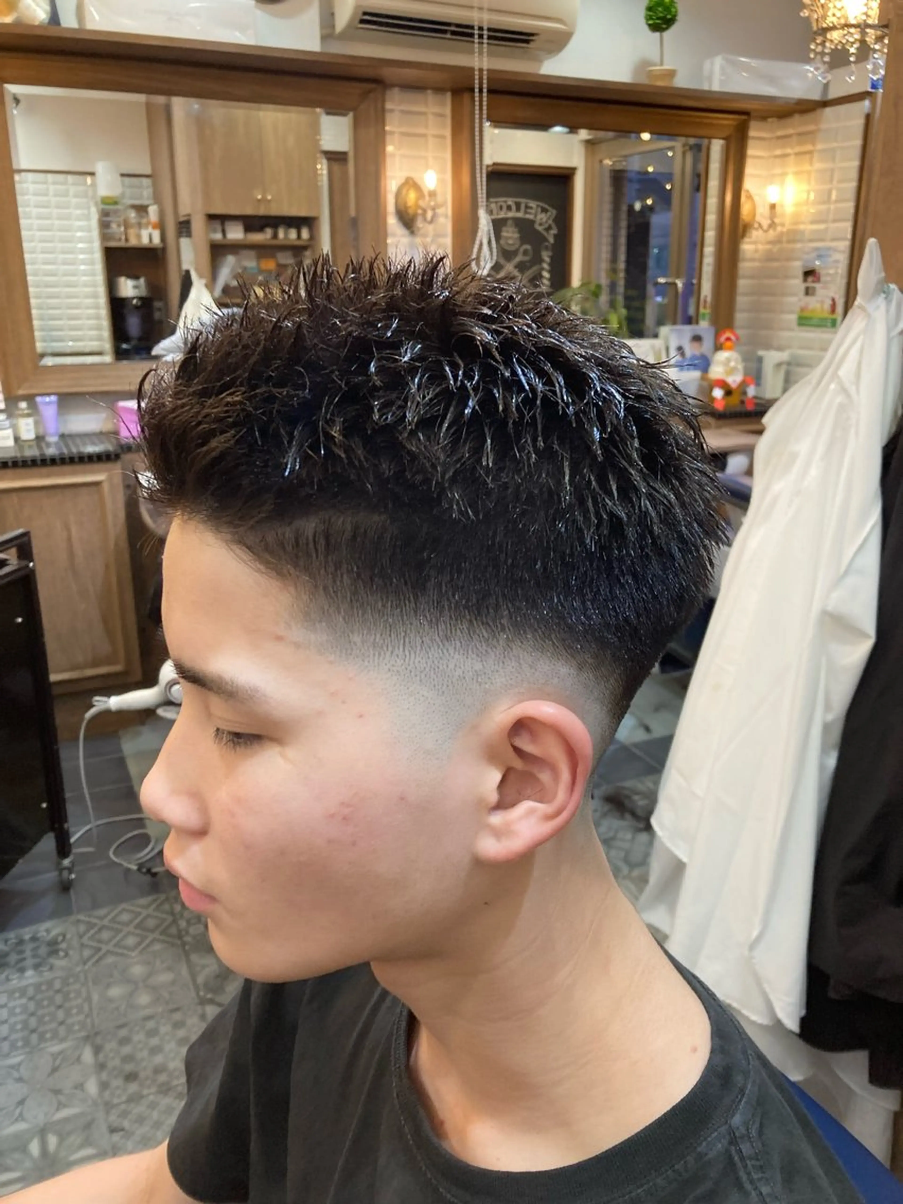 ショート メンズ フェードカット カット トリートメント ルピナス中田店長 山口大地のヘアスタイル