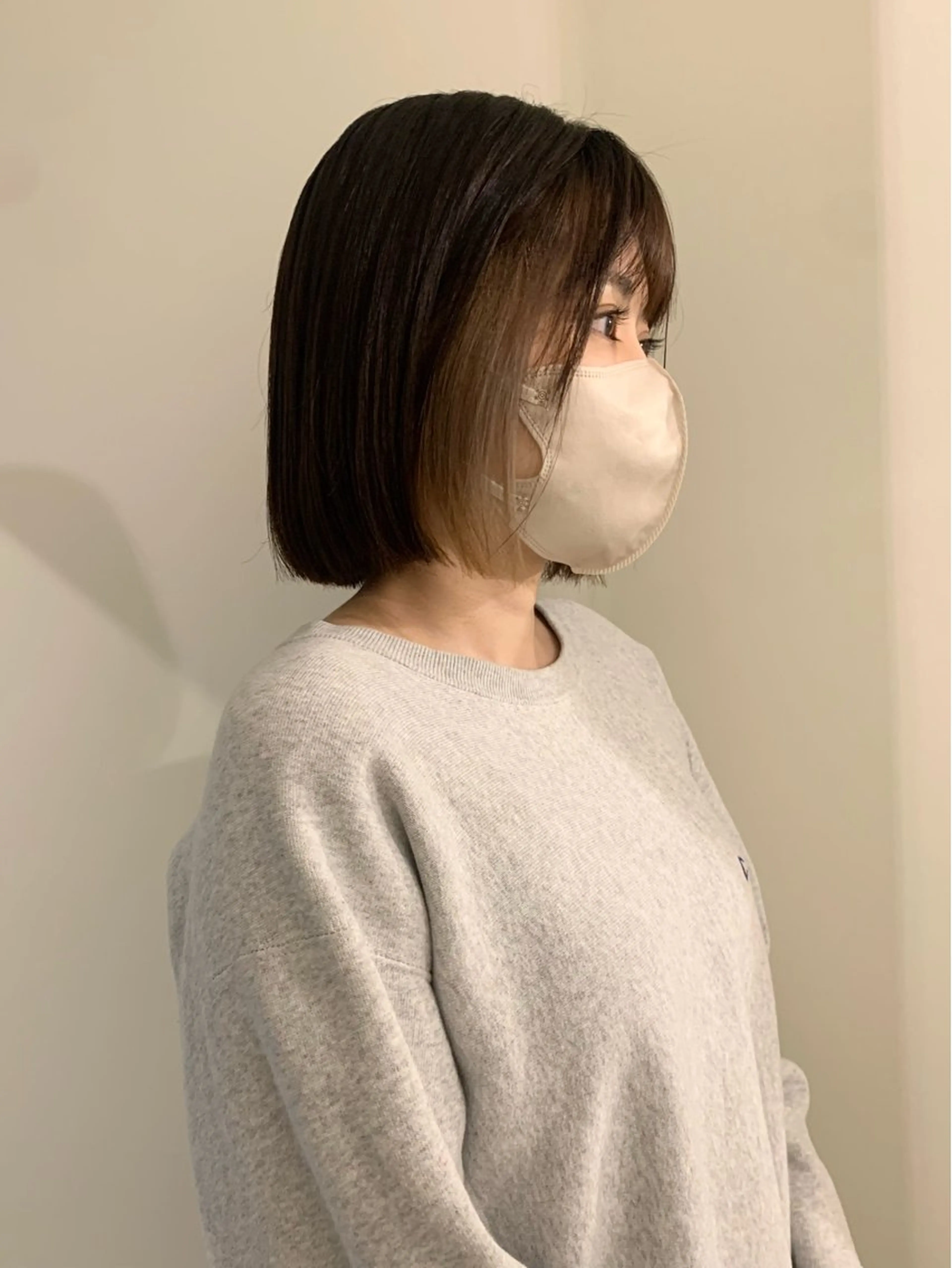 ミディアム カラー イヤリングカラー ボブ ヘアカラー 落合希 Olivebeigeのヘアスタイル