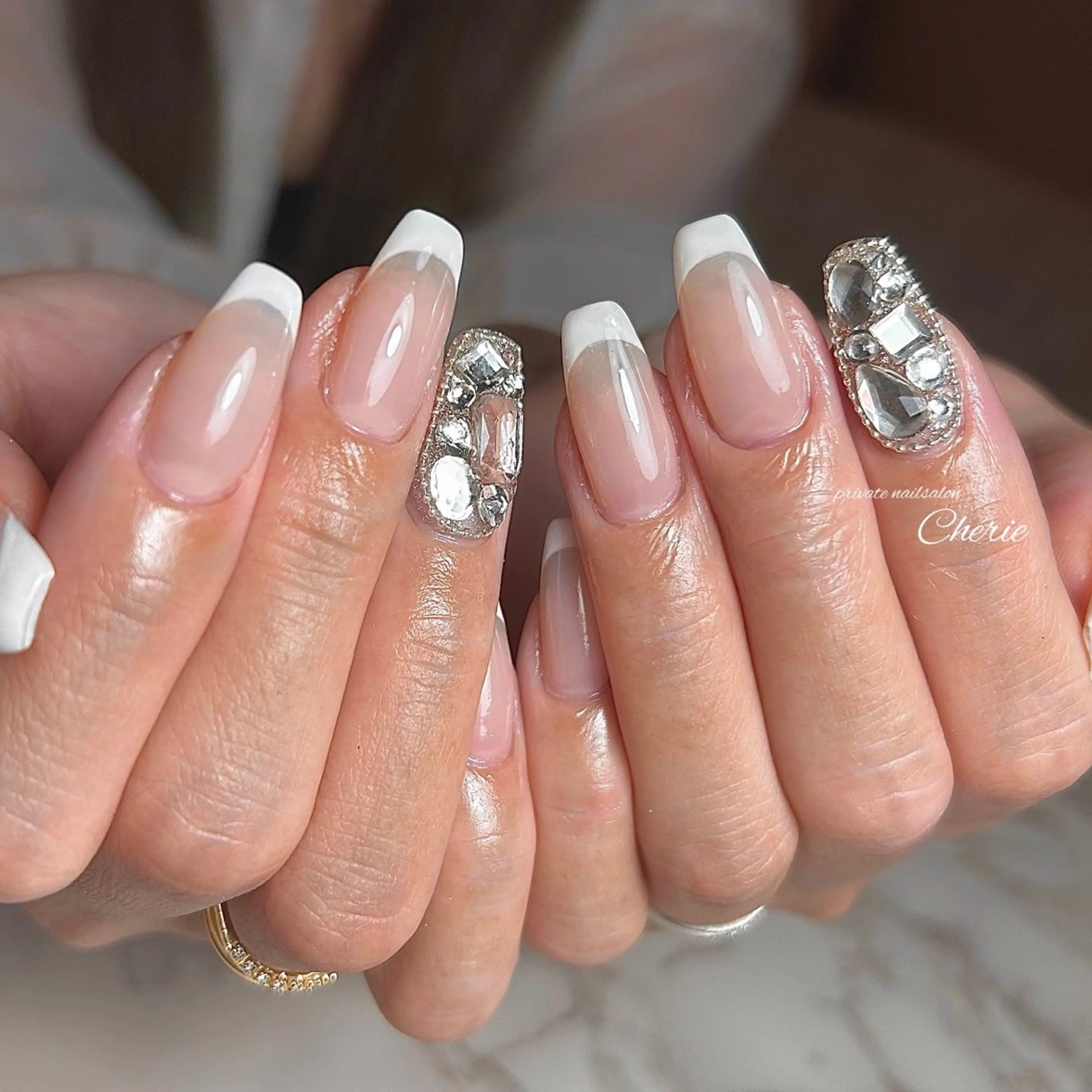 ネイル nailsalon Chérie by Raika所属・nailsalon Chérieのネイルデザイン