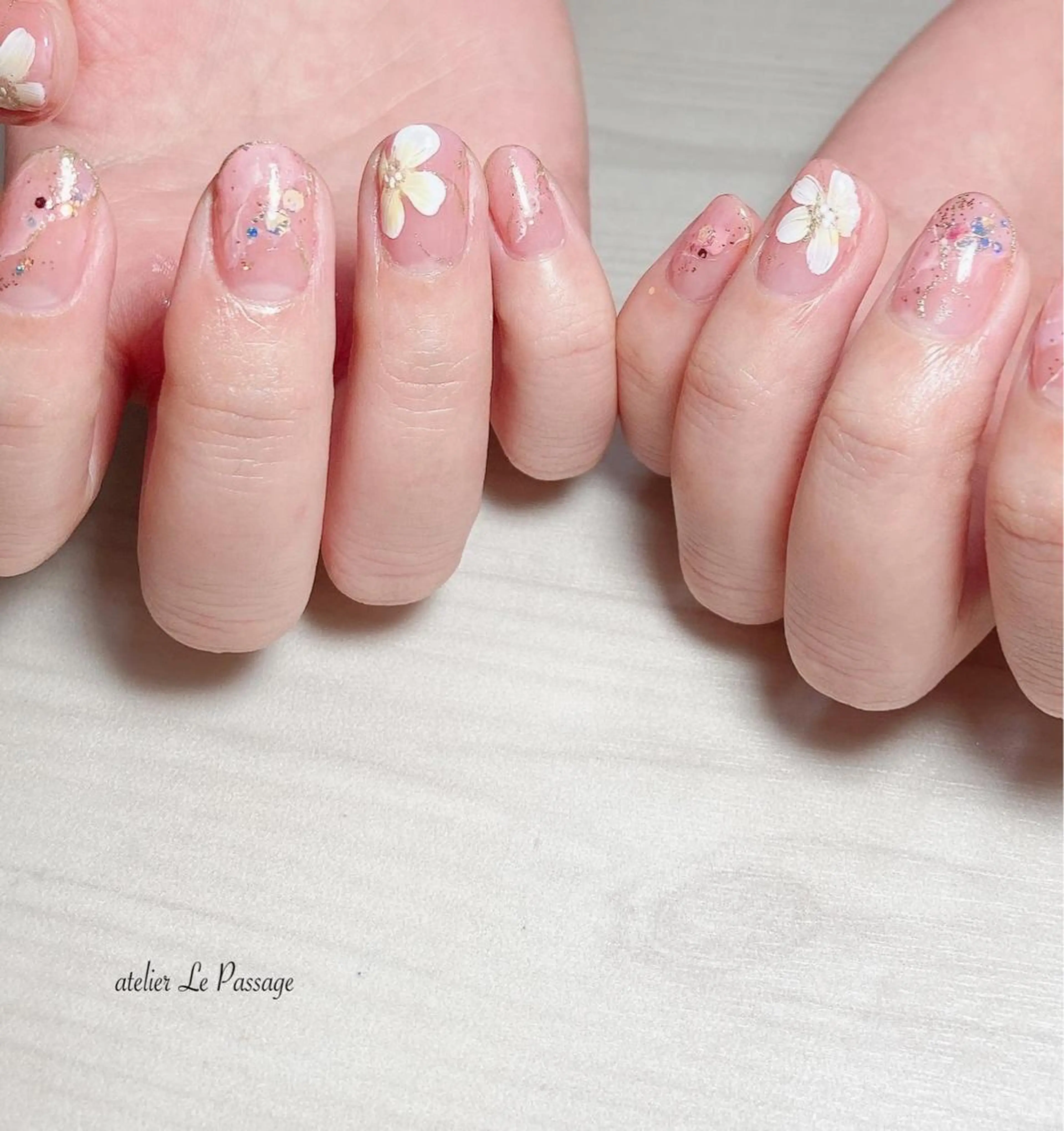 ネイル 桜ネイル フラワーネイル ジェルネイル オフィスネイル パラジェル Atelier Le Passage所属・h nakatsukaのネイルデザイン