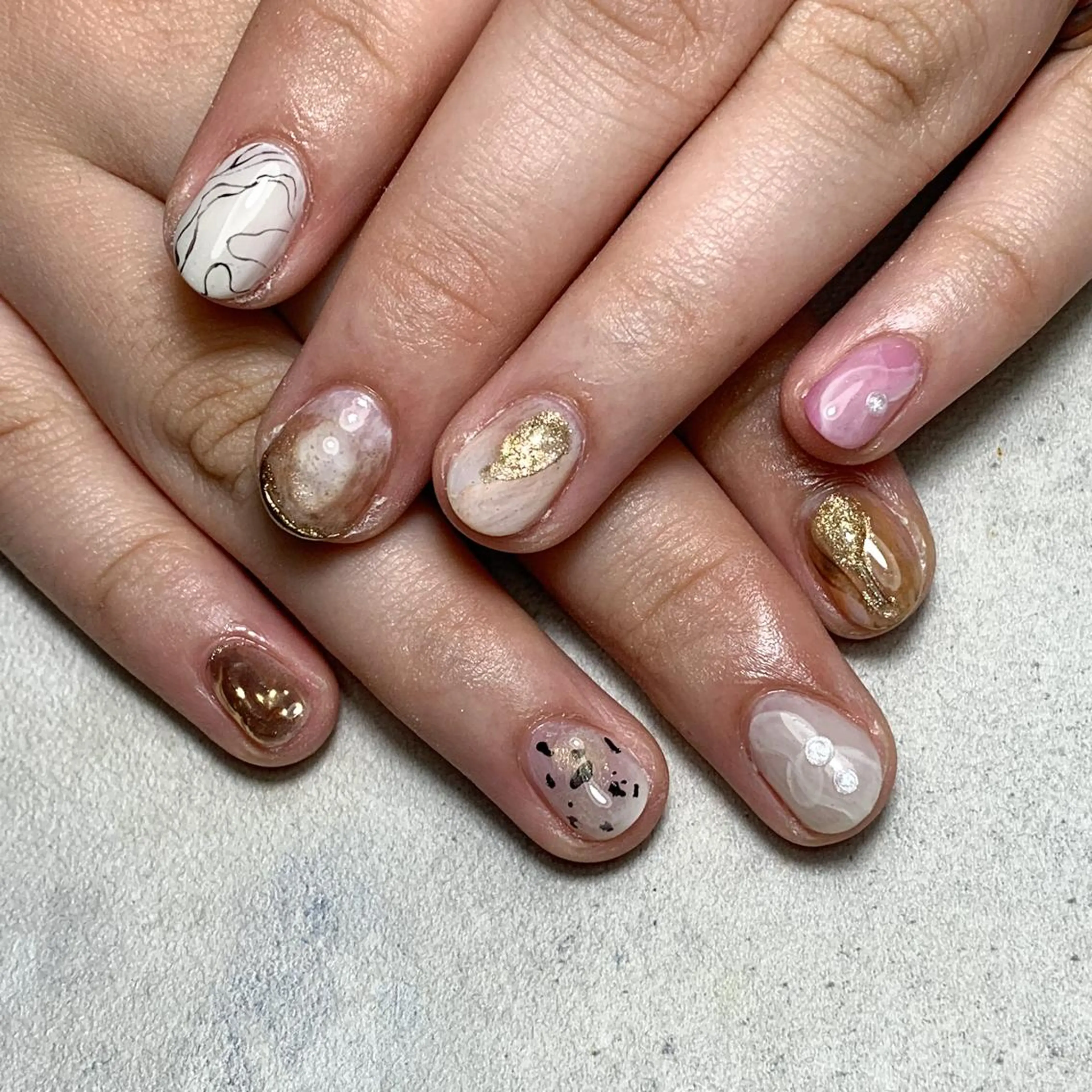 ネイル atelier　FIORITURA所属・FIORITURA aiのネイルデザイン