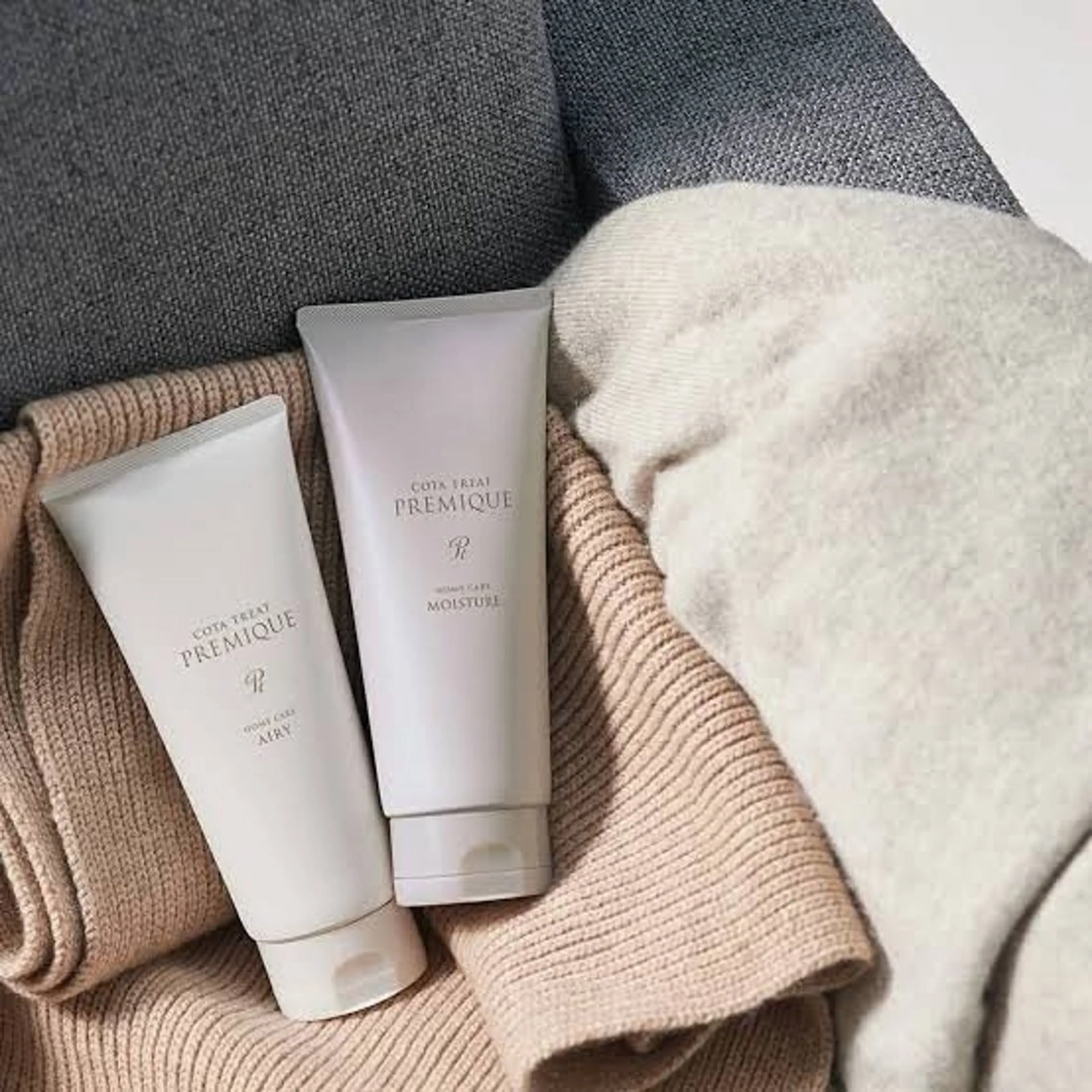 《手触りをよくしたい方限定》カット＋艶カラー＋COTA最上級トリートメント＋ホームケアプレゼントの写真