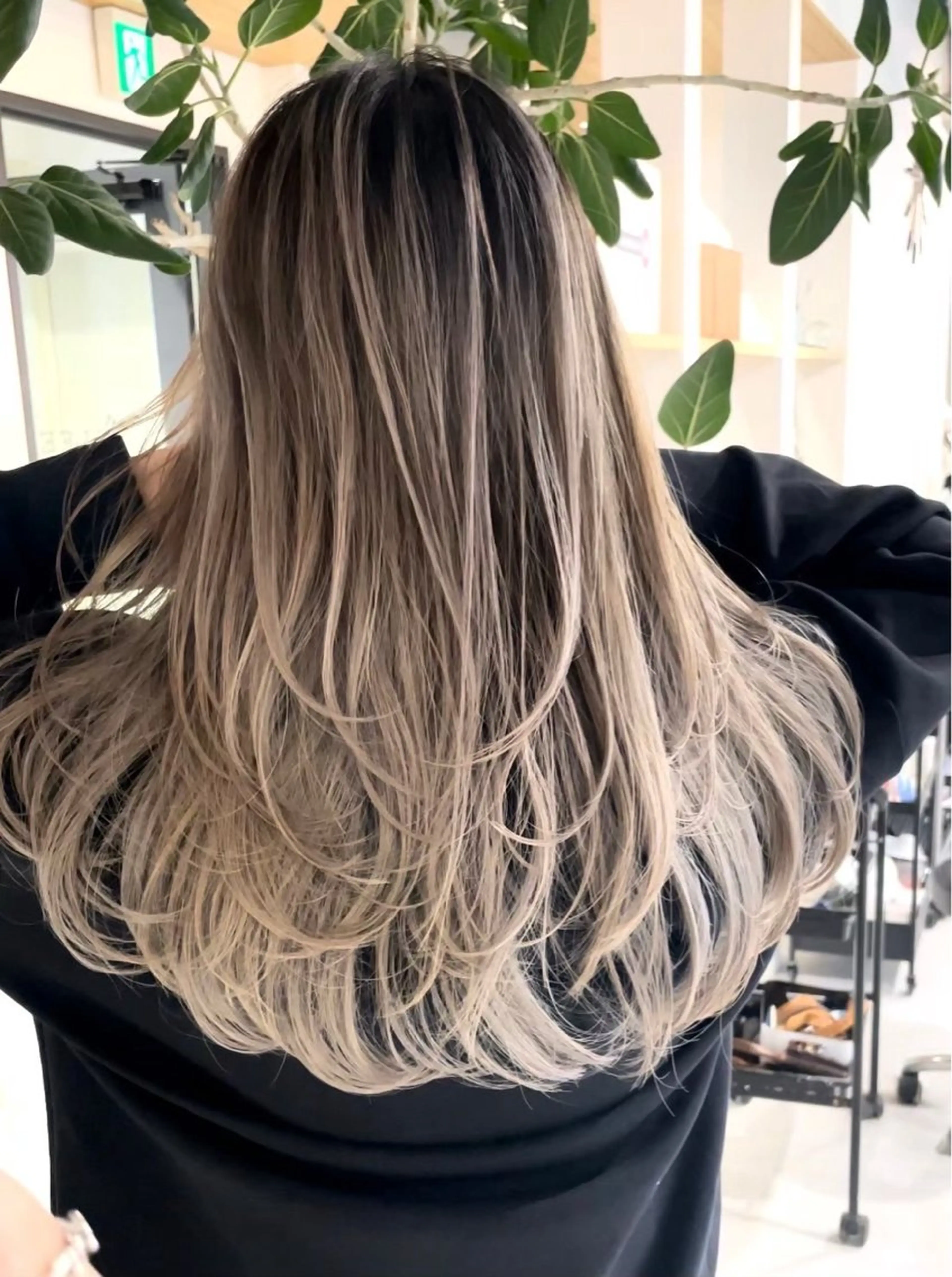 ロング 神戸三宮 misakiのヘアスタイル