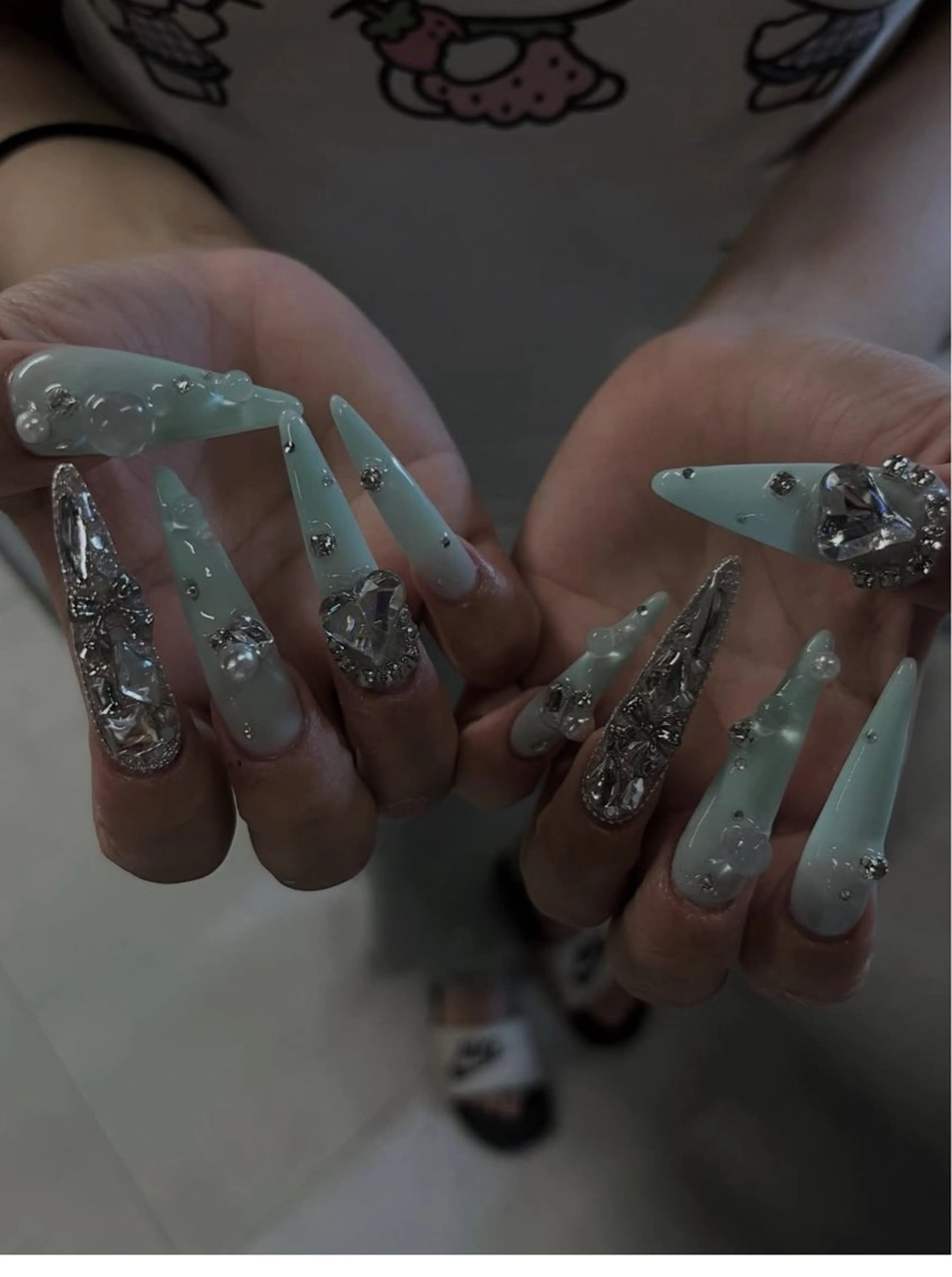 ネイル フレンチネイル グラデーション 韓国ネイル マグネットネイル シンプルネイル ハンドネイル CoMo Nail Studio所属・CoMo Nailのネイルデザイン