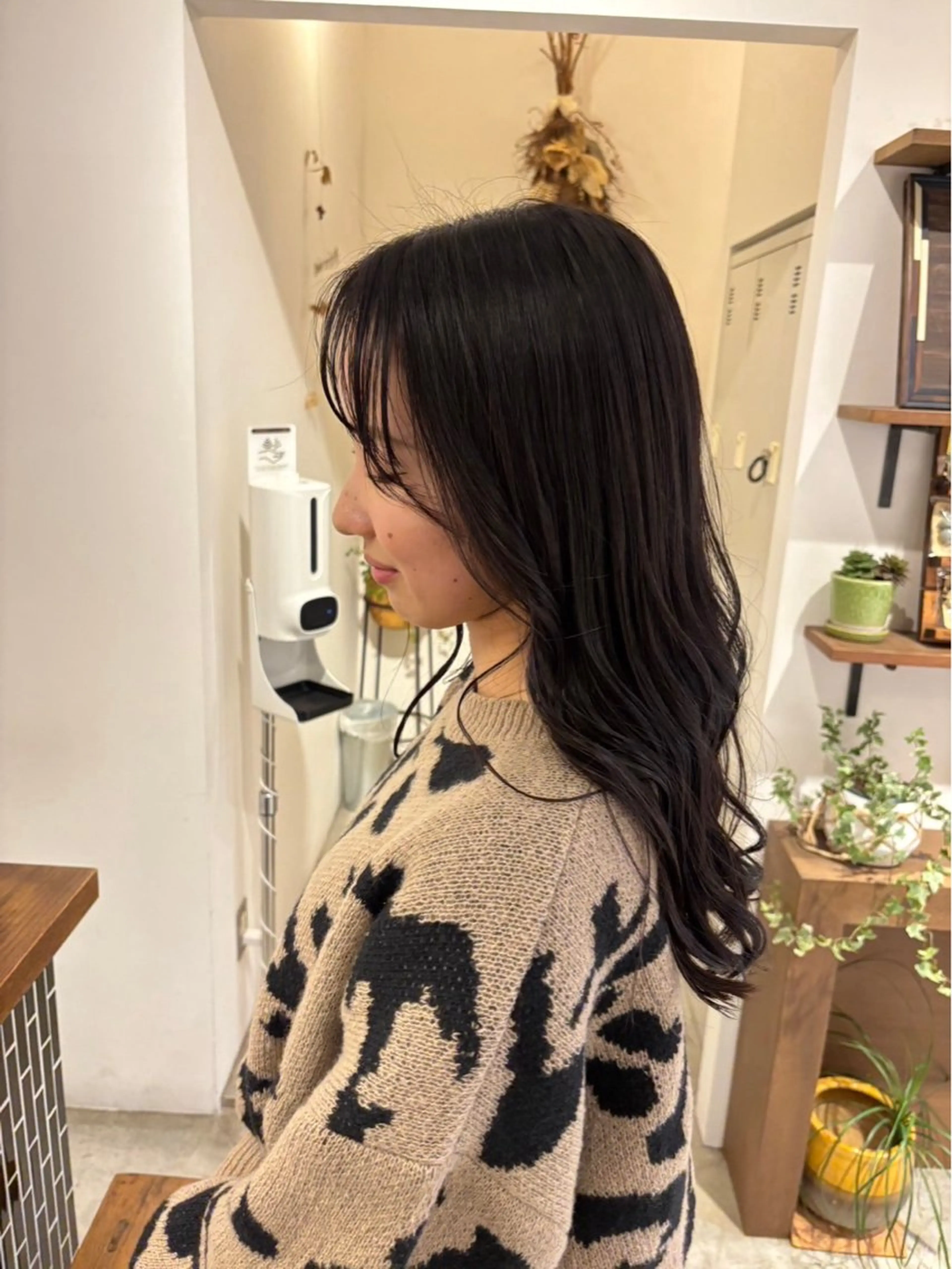 カラー dress nanamiのヘアスタイル