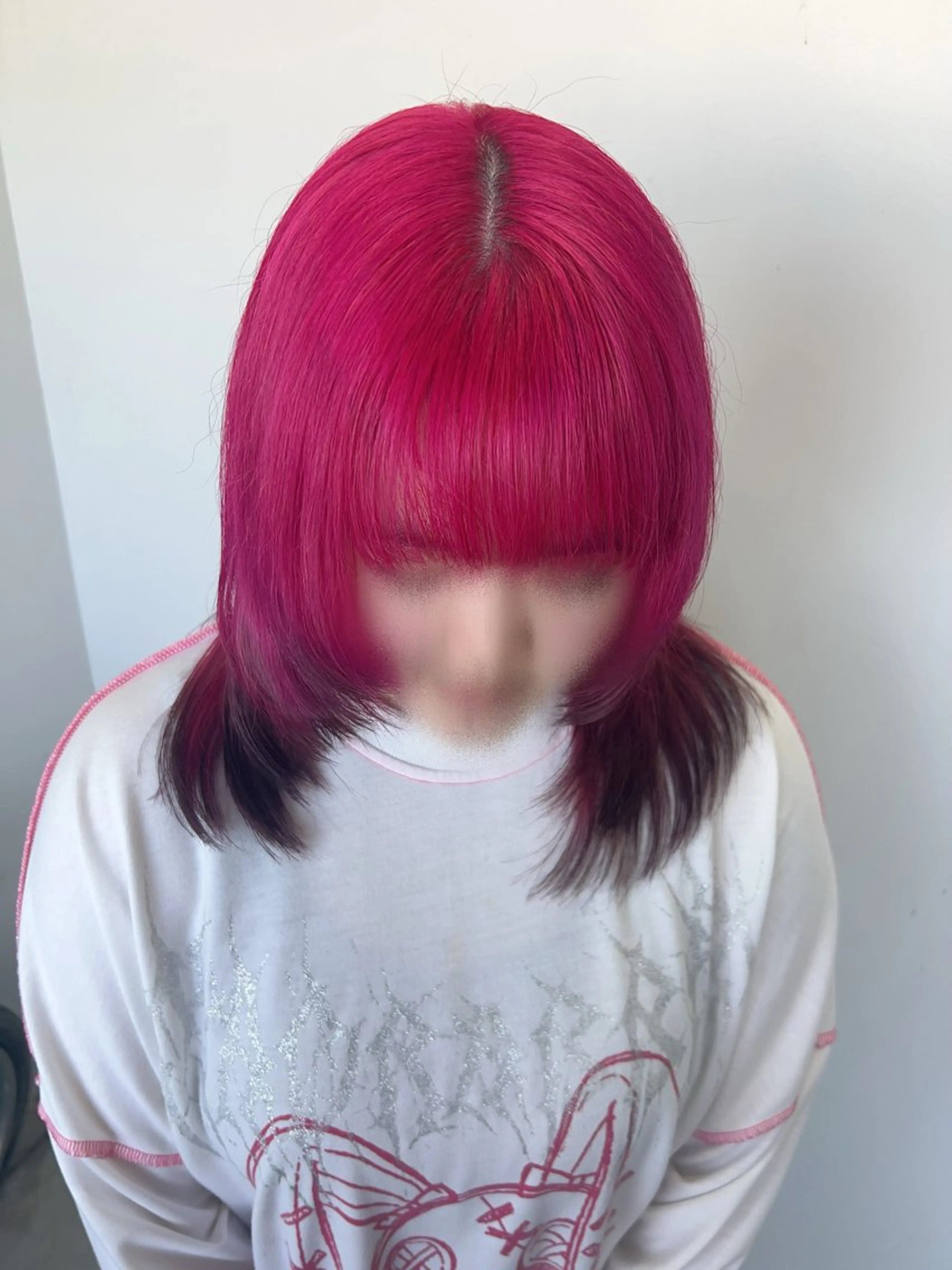 カラー ブリーチ ケアブリーチ 透明感カラー ハイトーンカラー ピンクカラー 末廣 結音のヘアスタイル