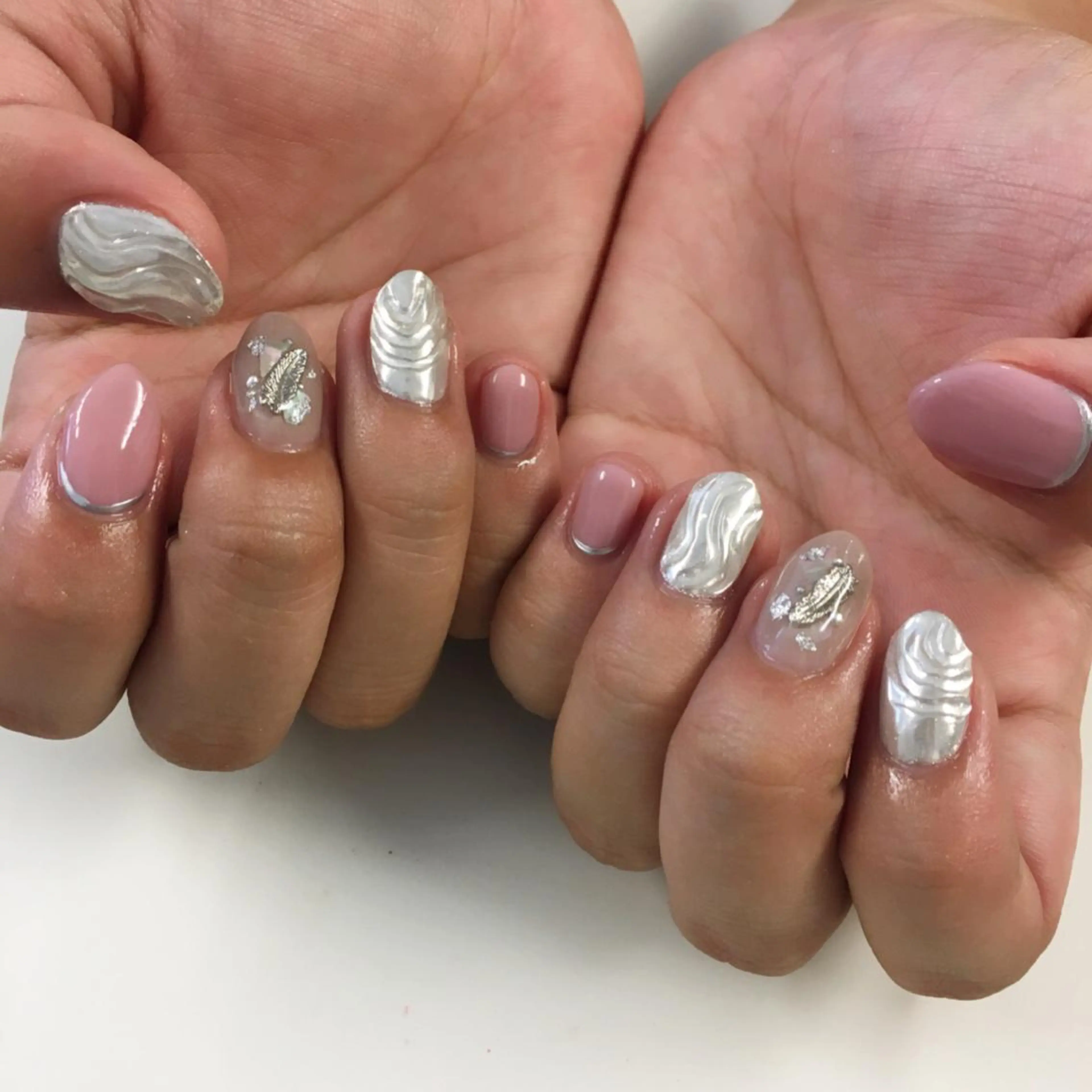 ネイル SHINE NAILのネイルデザイン