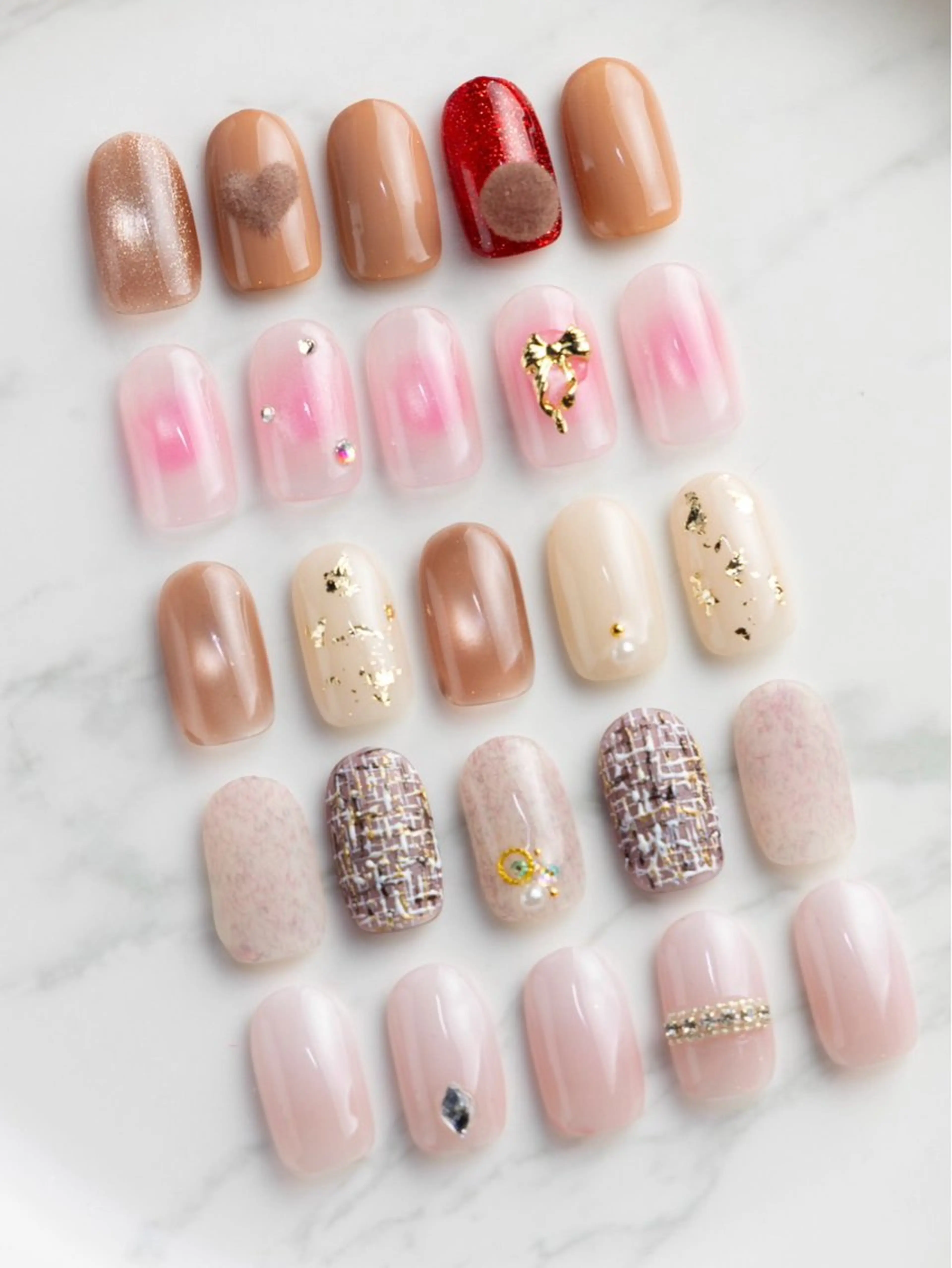 ネイル アニマル柄 チークネイル ツイードネイル ワンホンネイル nailsalon Bonita【ボニータ】所属・✨ネイル💅ボニータ 💐Shioriのネイルデザイン