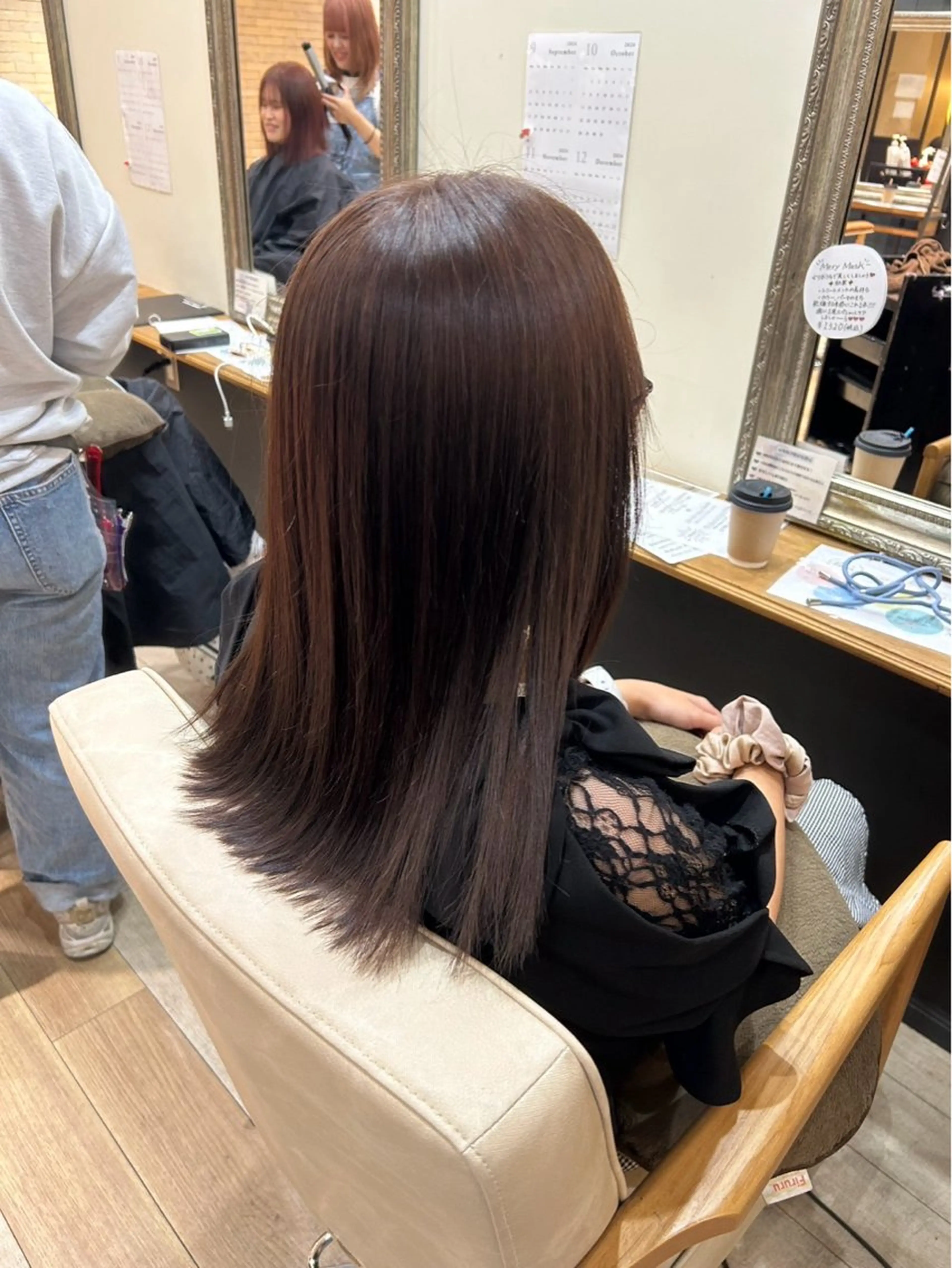 ミディアム カラー ブラウンカラー 透明感カラー ピンクカラー ピンクブラウン ヘアカラー 松尾 遥花のヘアスタイル