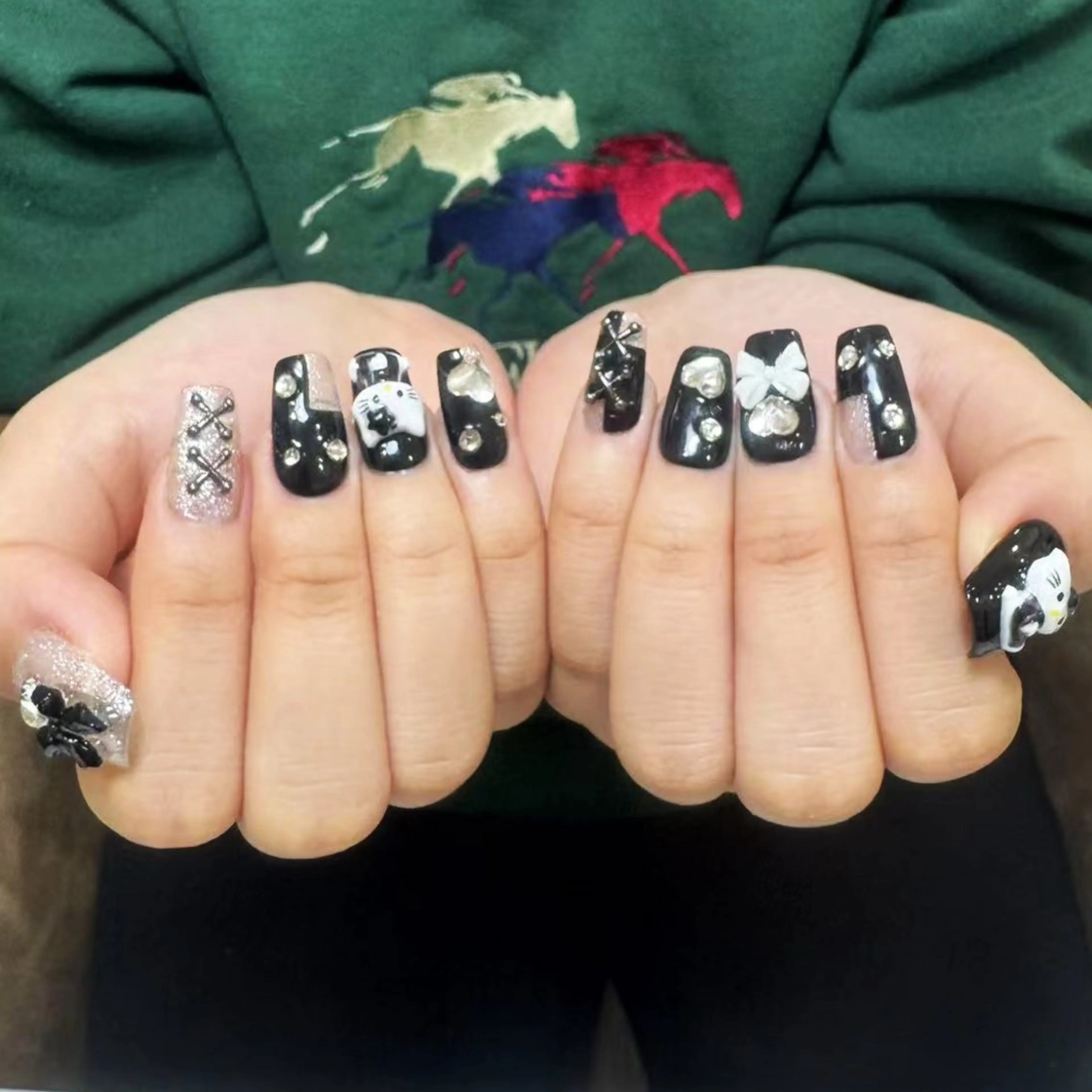 ネイル アートネイル オーロラネイル フラッシュネイル ガーリー キラキラネイル ハンドネイル Diamond NAIL💝のネイルデザイン