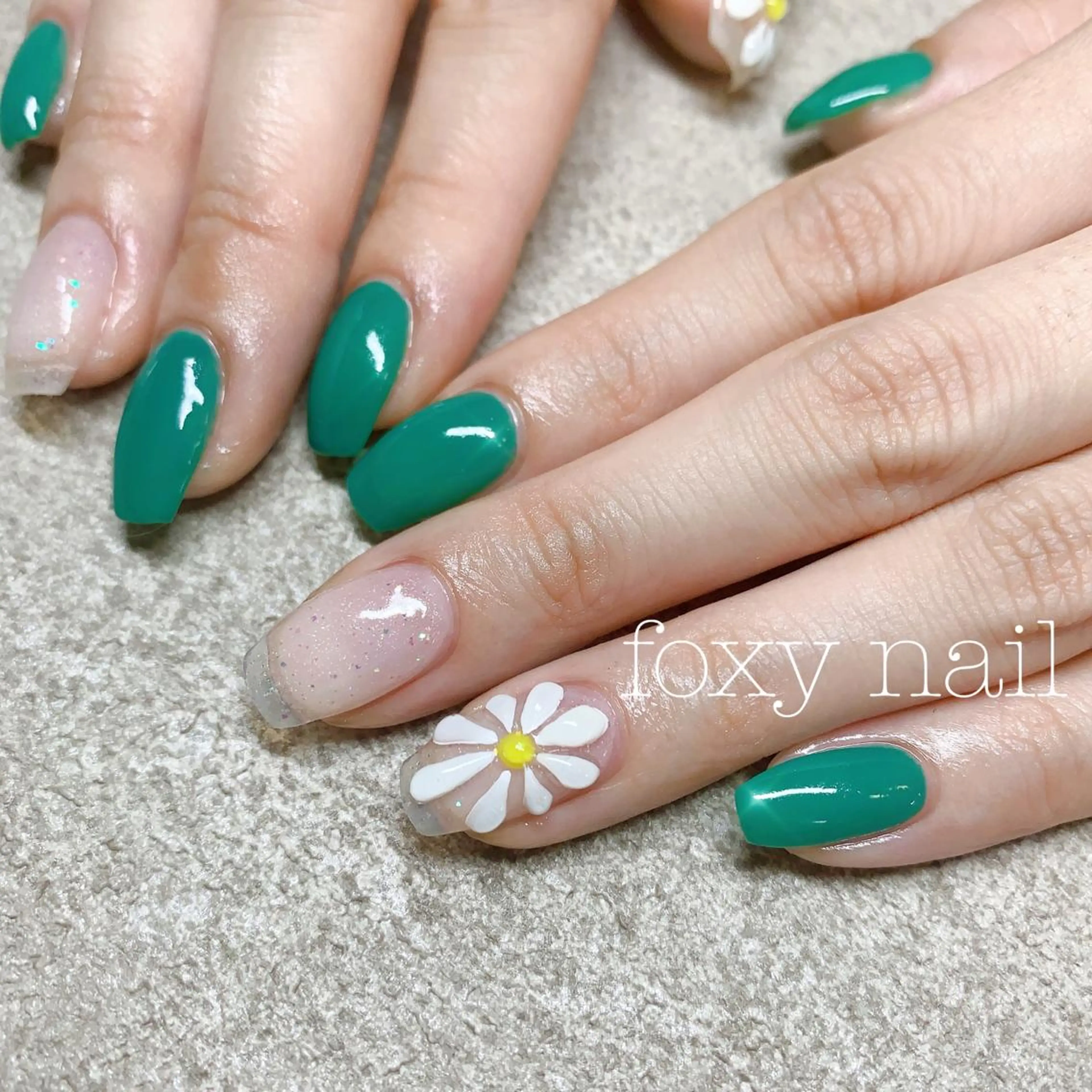 ネイル Feather MAIのマツエク・マツパデザイン