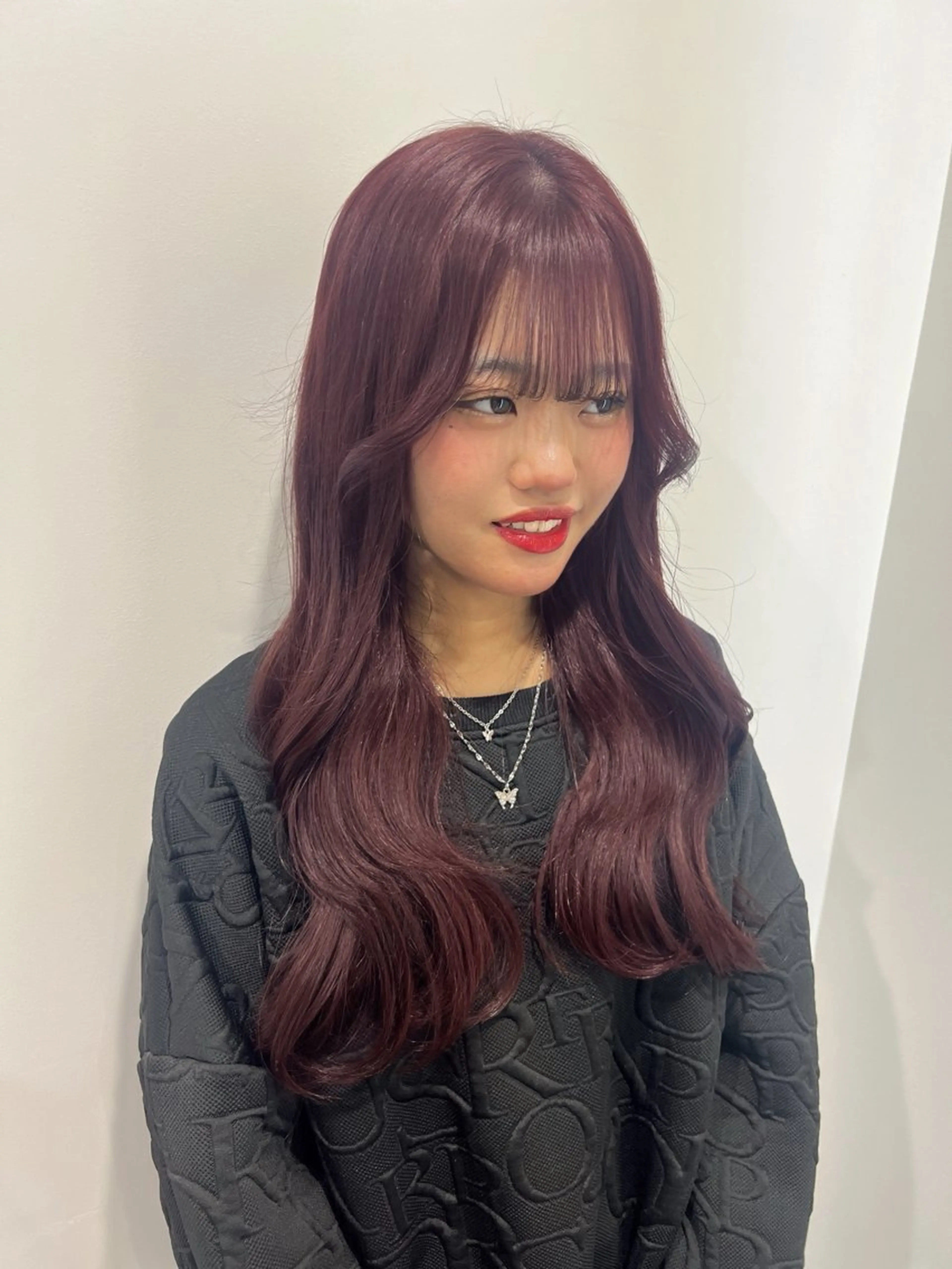 ロング カラー ヘアカラー 暗髪🩶ラベンダー/ ブルー/ユウナ🤍のヘアスタイル