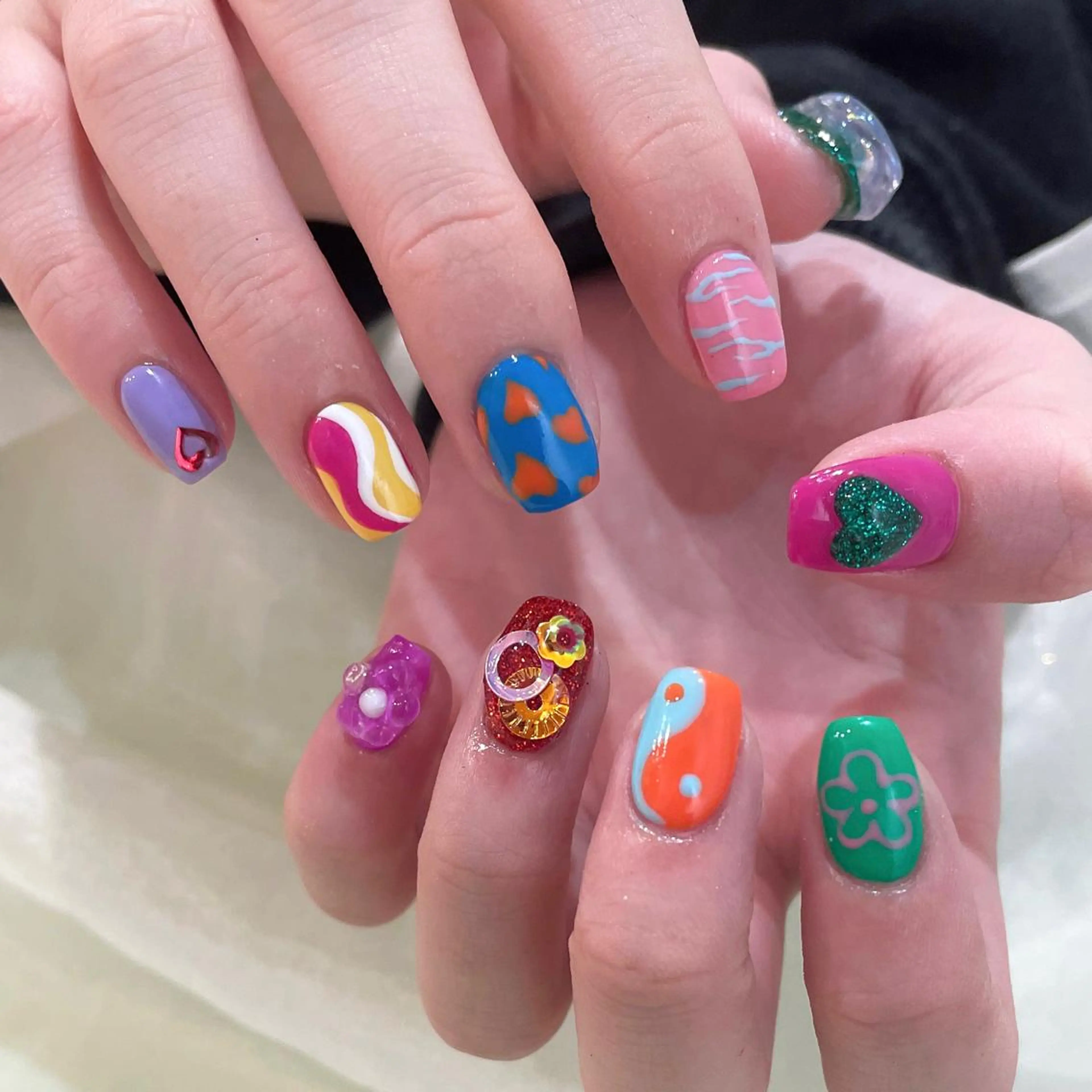 ネイル ハンドネイル 新井 ひなののネイルデザイン