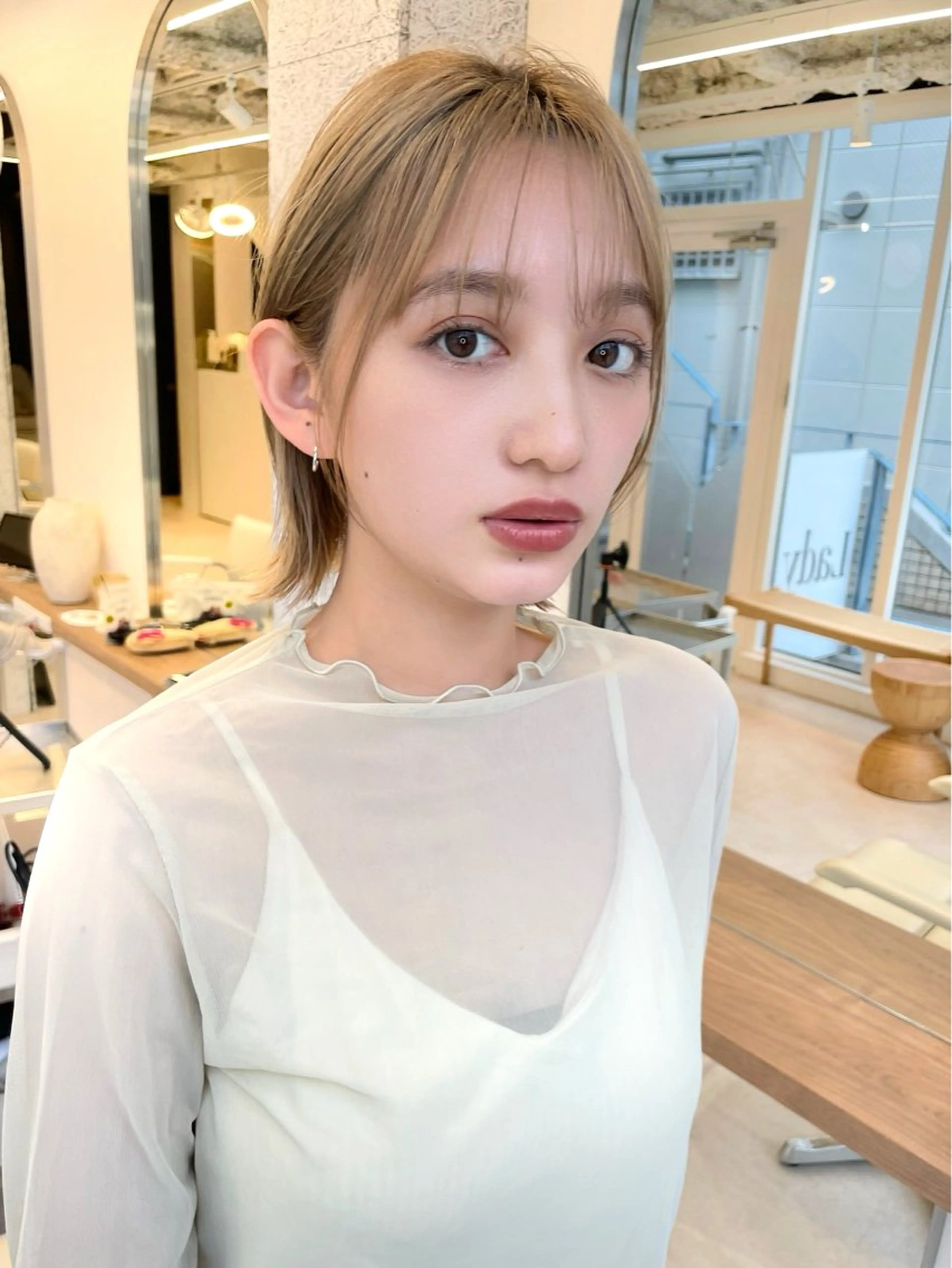 ショート ボブレイヤー ボブ くびれヘア 韓国風ヘア レイヤーカット カット ヘアカラー 結べるレイヤーボブ くびれLady表参道のヘアスタイル