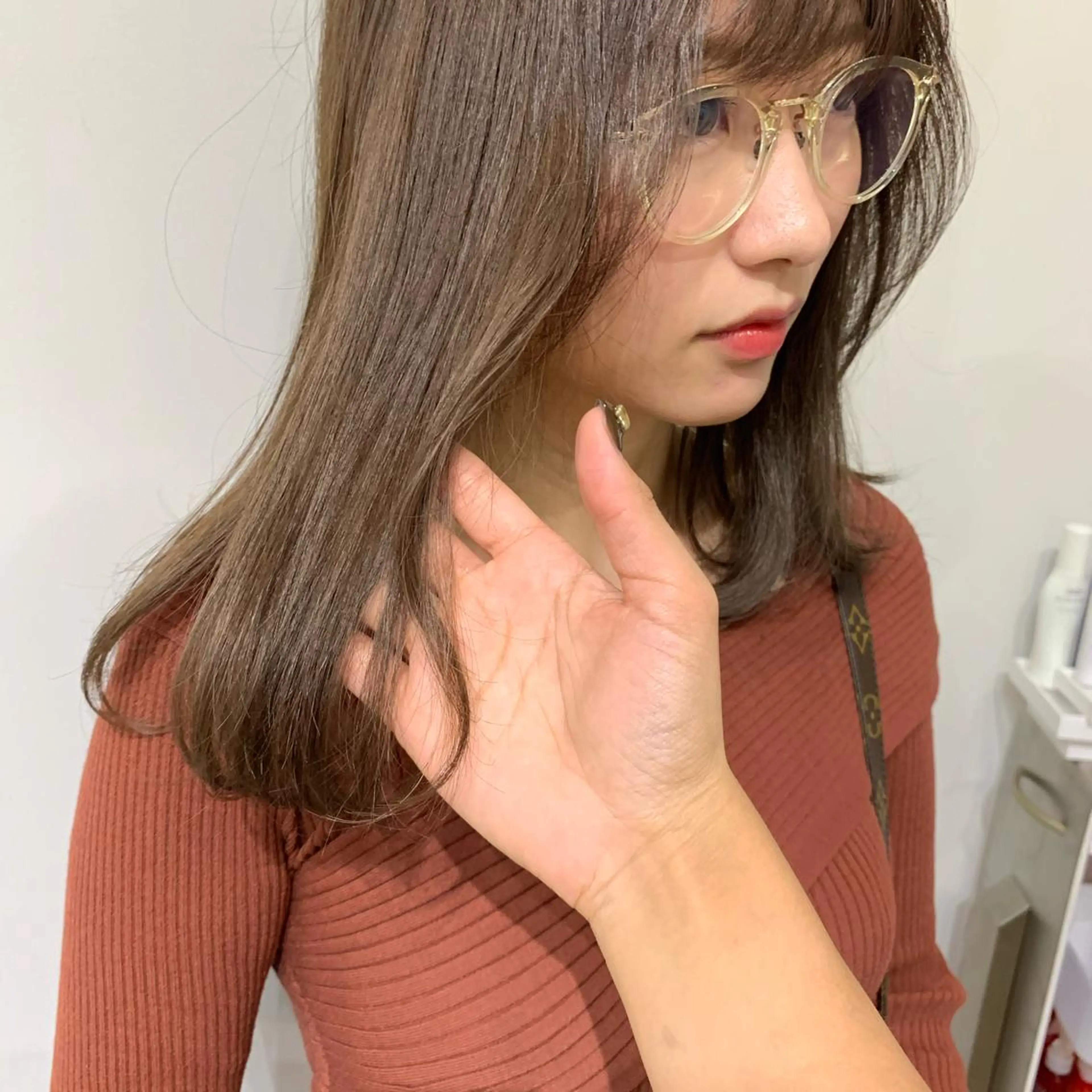 セミロング カラー カット トリートメント レイヤー/顔周り /AKARIのヘアスタイル