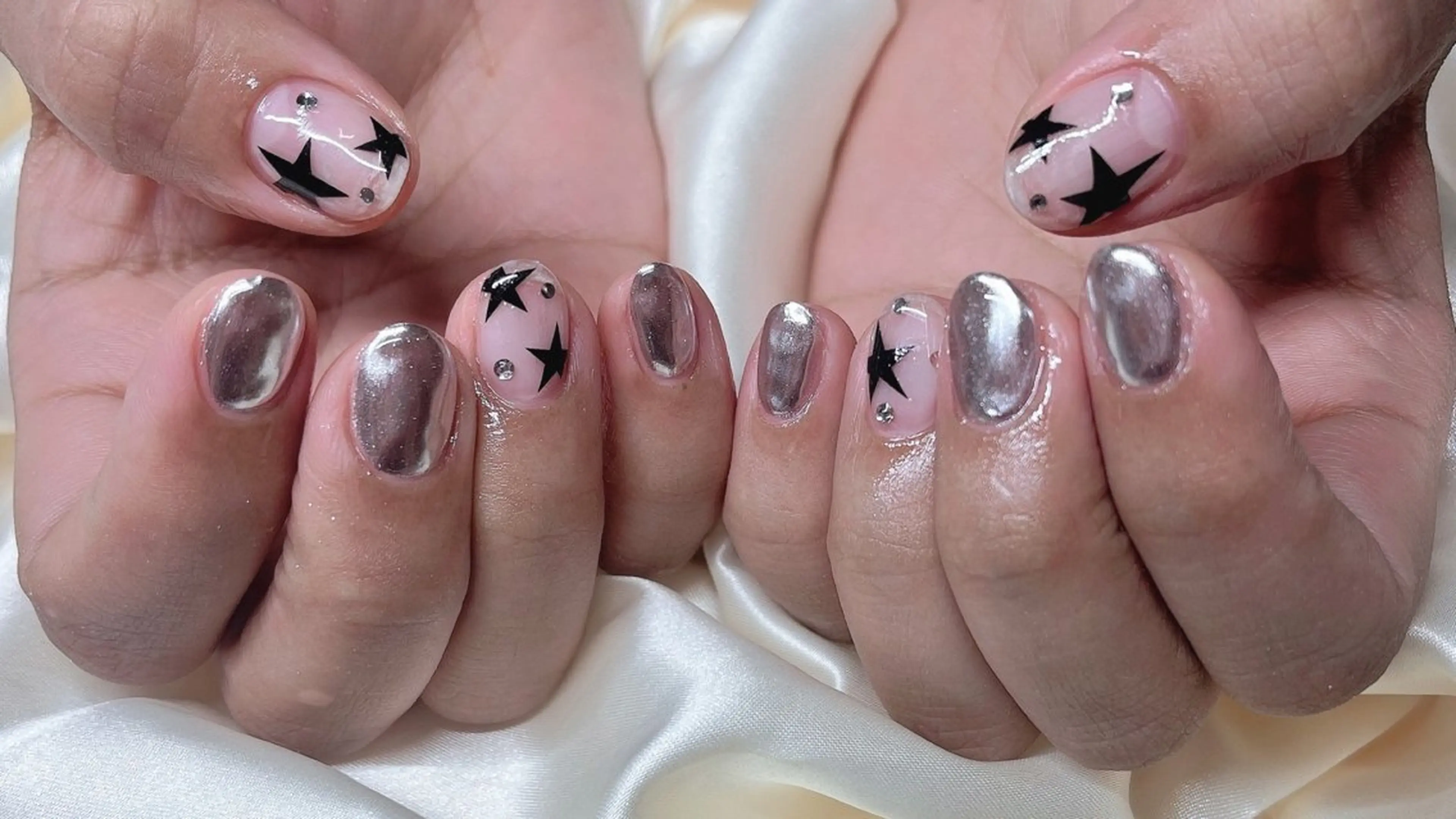 ネイル ミラーネイル ハンドネイル Ran  nail所属・Ran Nailのネイルデザイン