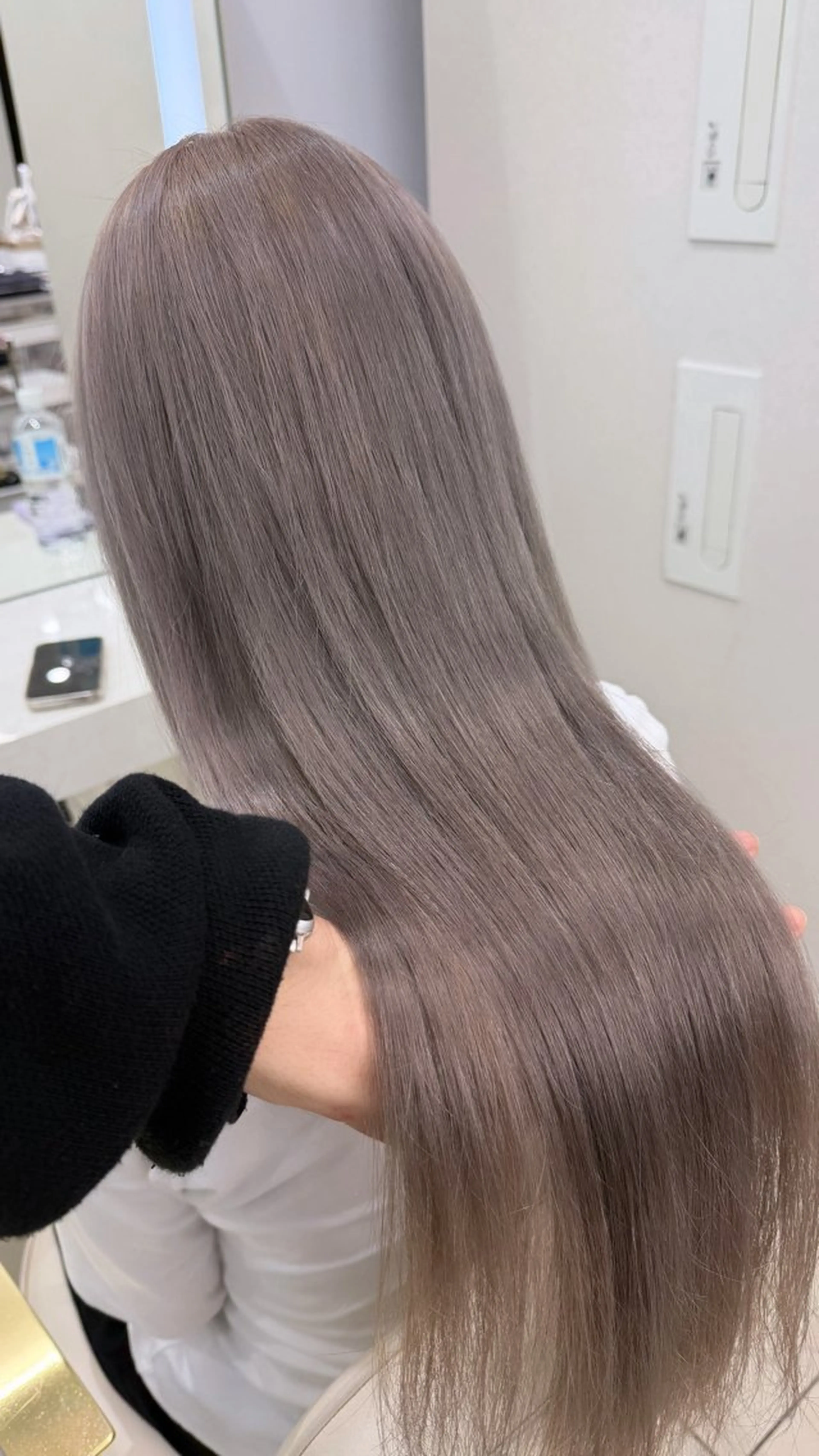 無料‼️12月28日(日)限定ブリーチリタッチカラー‎🤍 最高級トリートメント+処理剤付き✨️の写真
