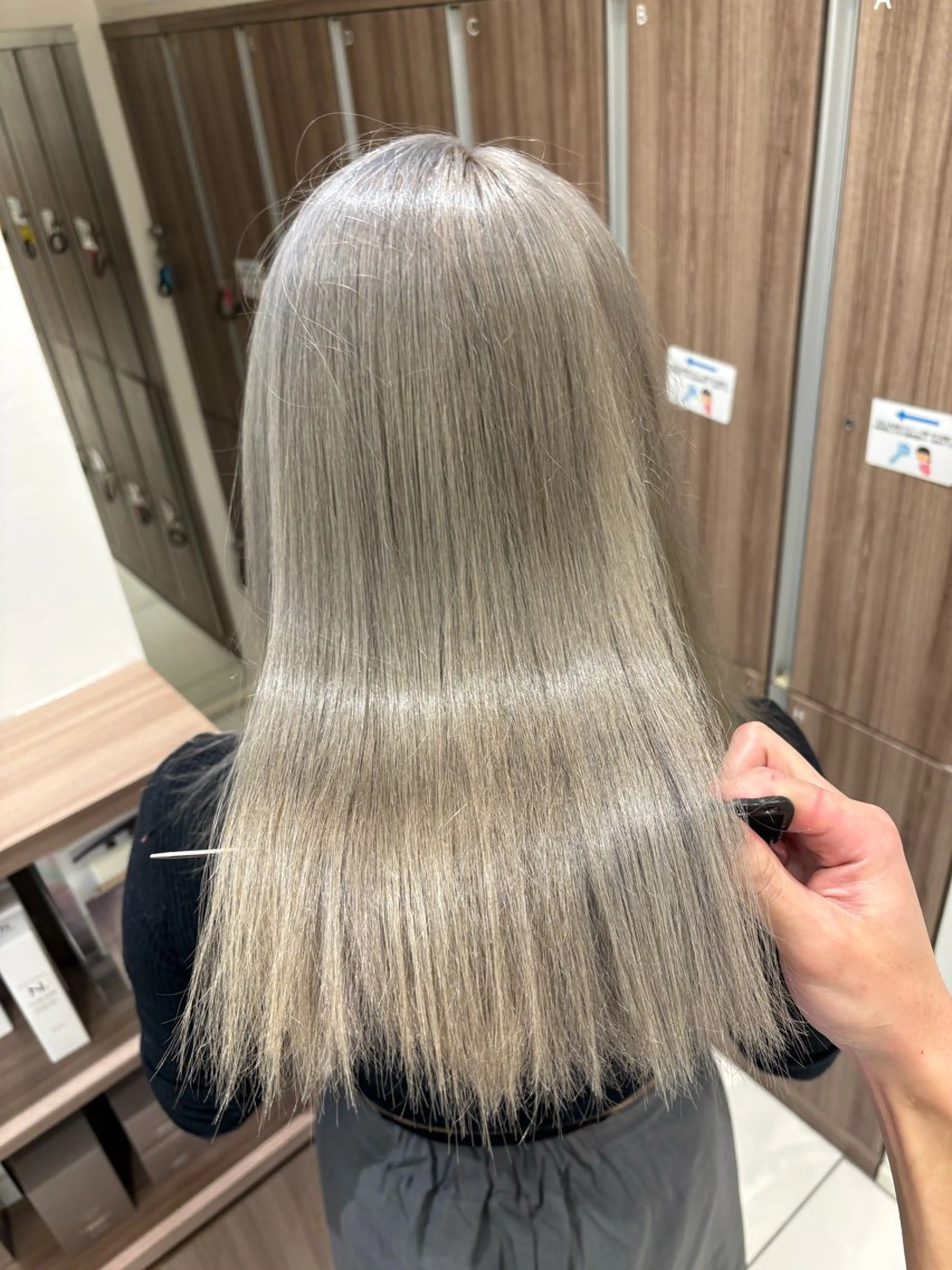 ロング ヘアカラー 艶感カラー✨ kokiのヘアスタイル