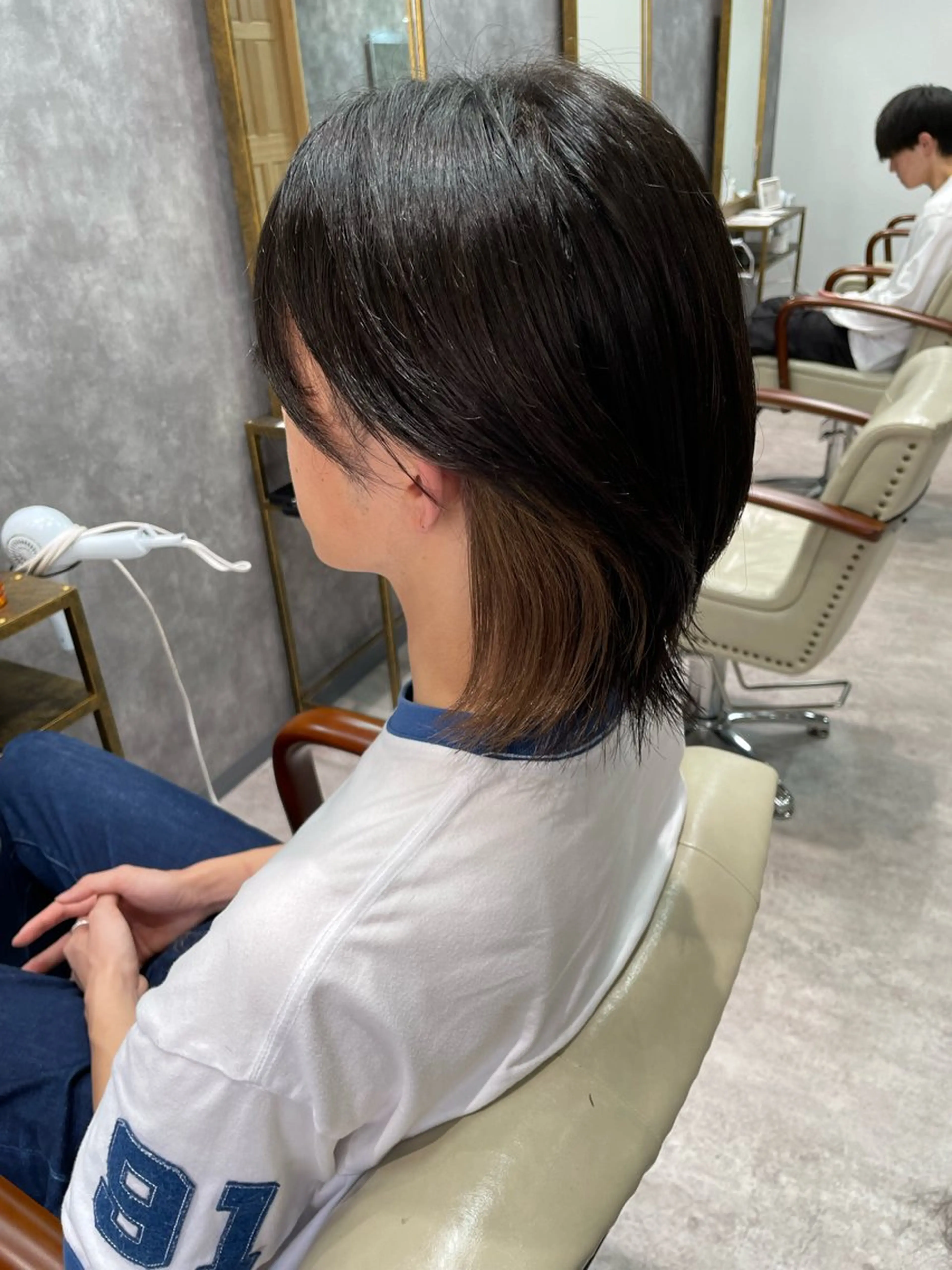 カラー メンズ メンズインナーカラー ベージュカラー インナーカラー 艶感暖色カラー /透明感/瀬戸山舞のヘアスタイル