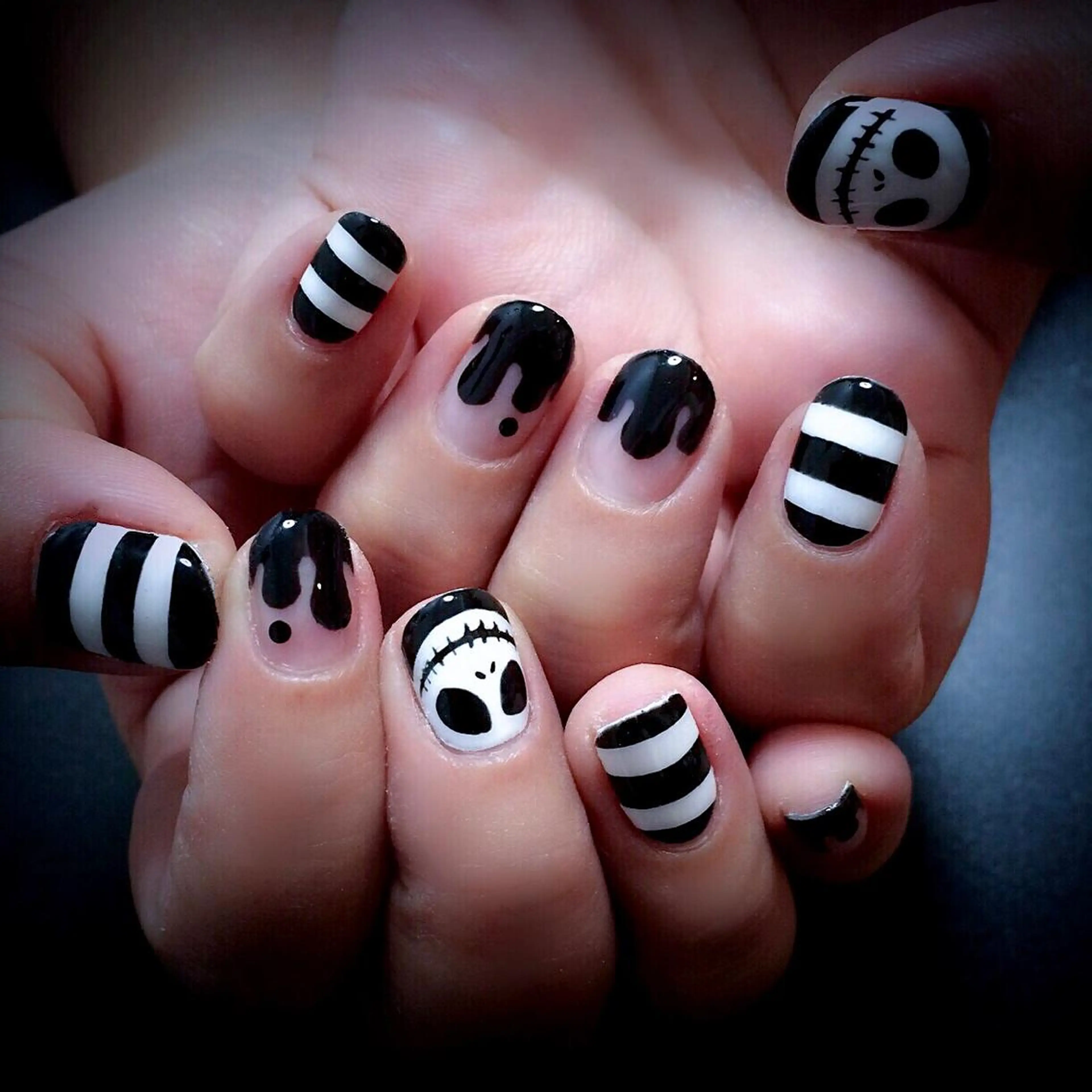 ネイル アートネイル NOIROUGE所属・NOI ROUGEのネイルデザイン