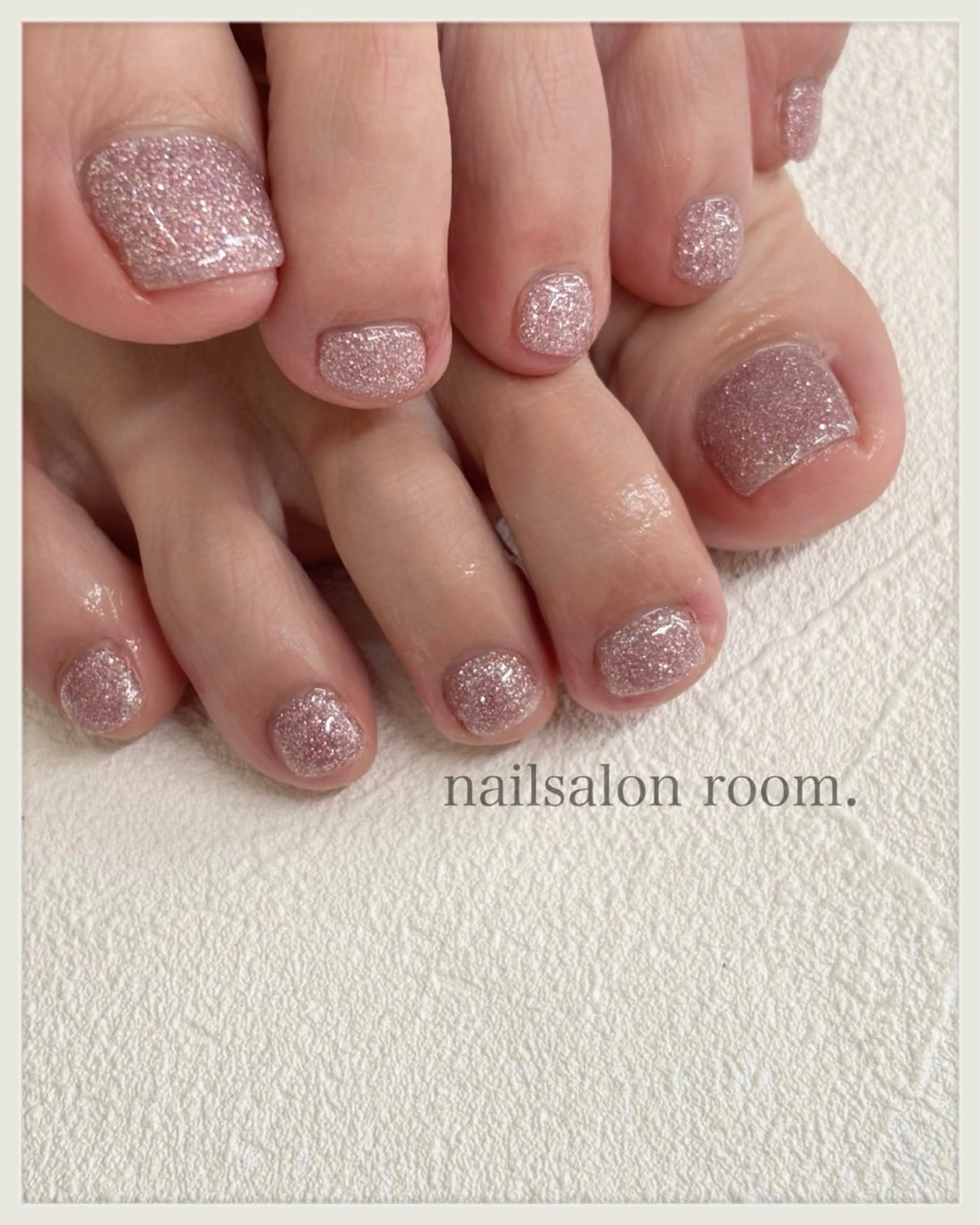 ネイル フットネイル nailsalon room.のネイルデザイン