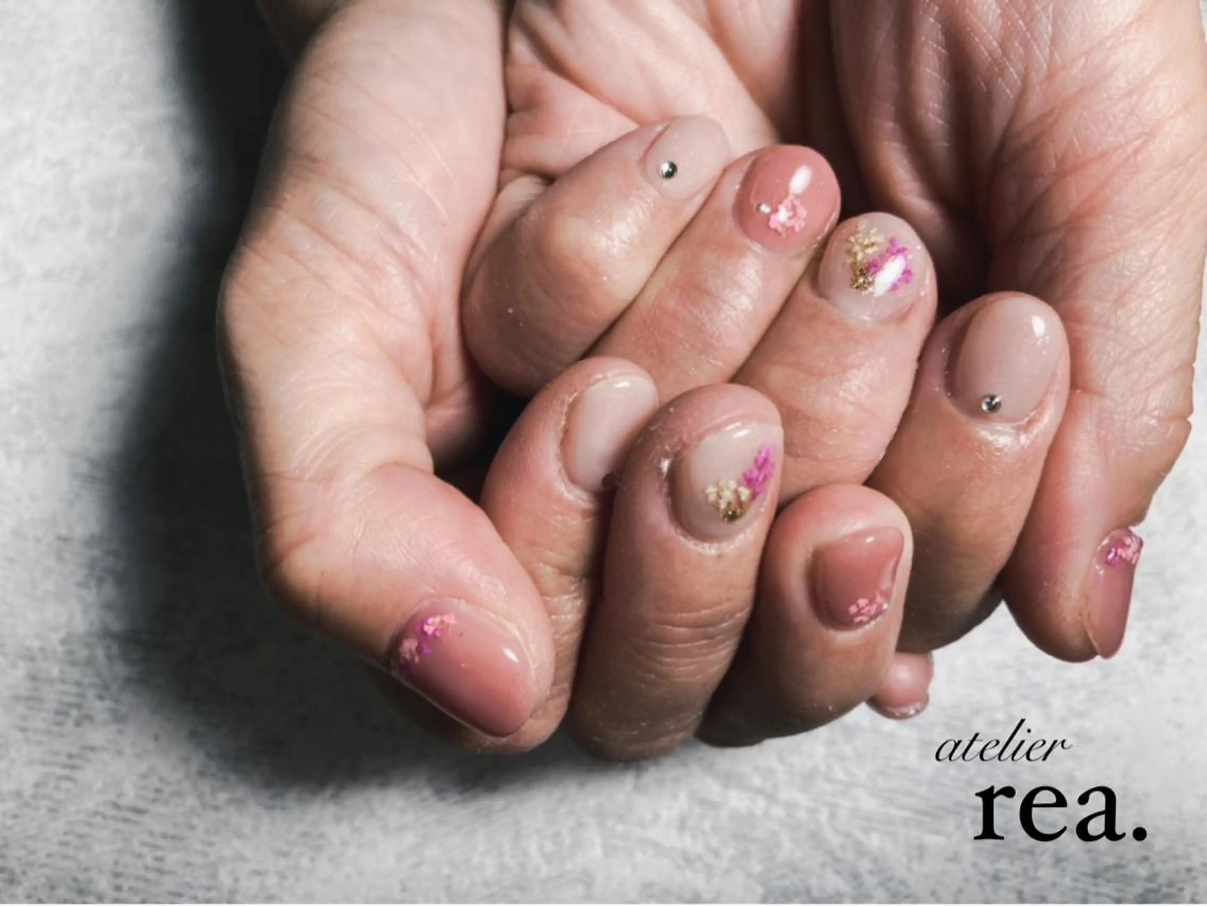 ネイル rea .のネイルデザイン