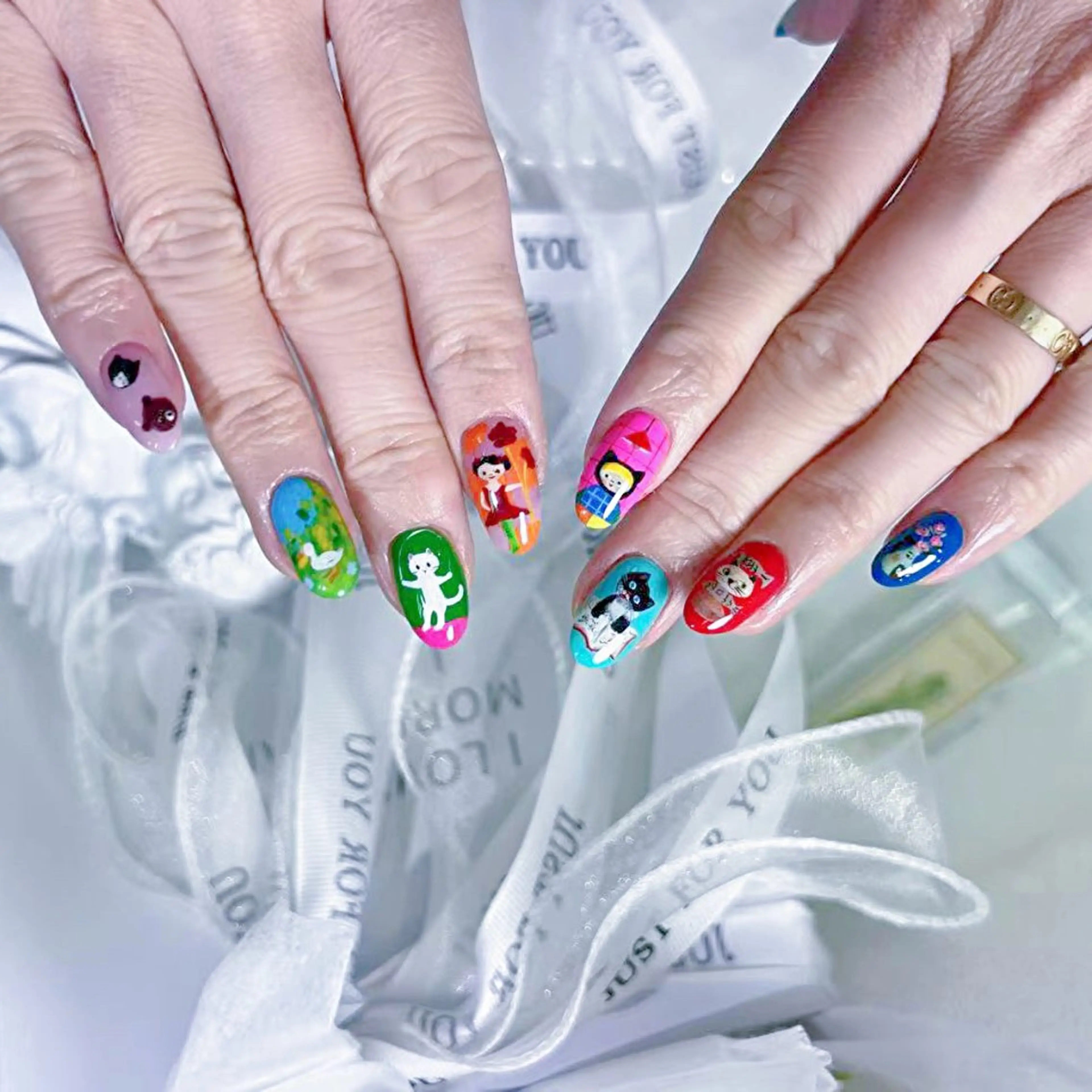 ネイル アートネイル オーロラネイル フレンチネイル ハート 韓国ネイル ハンドネイル Melody Nail所属・Melody  3D/スカルプ専門店のネイルデザイン