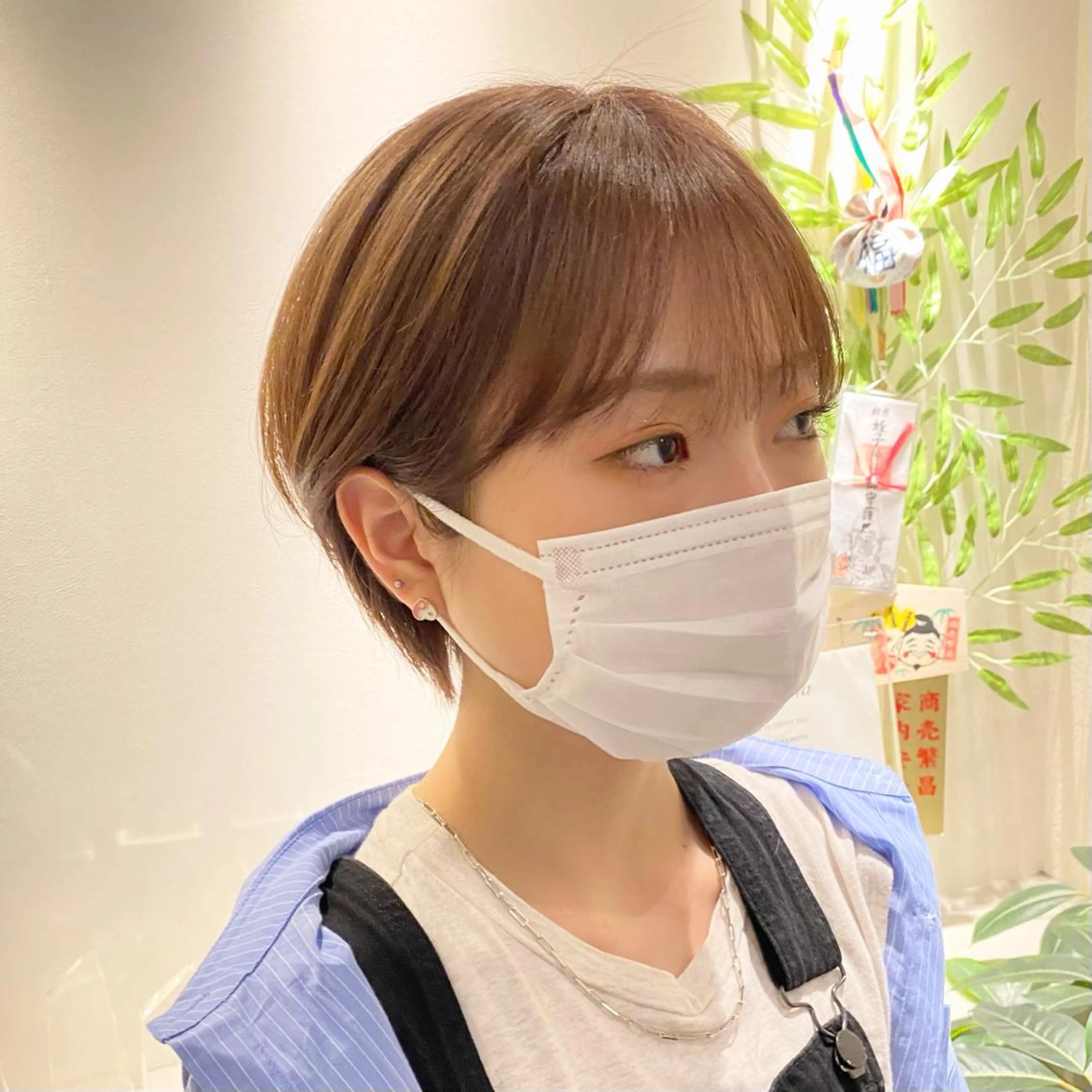 ショート アッシュ ボブ 髪質改善 レイヤーカット ショートヘア カット ヘアカラー ショート〜ミディアム 喜多司のヘアスタイル