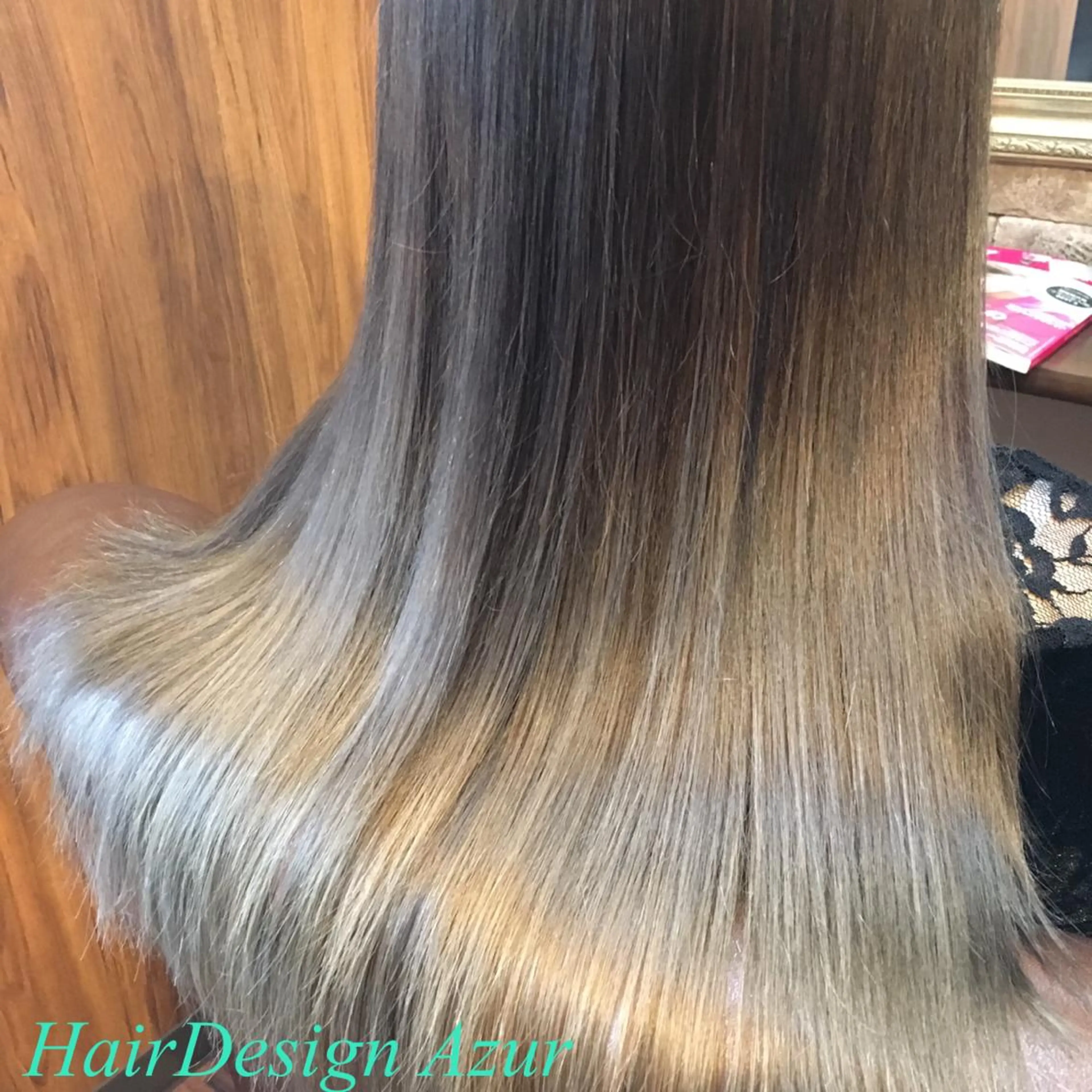 ロング カラー HairDesign Azurのヘアスタイル