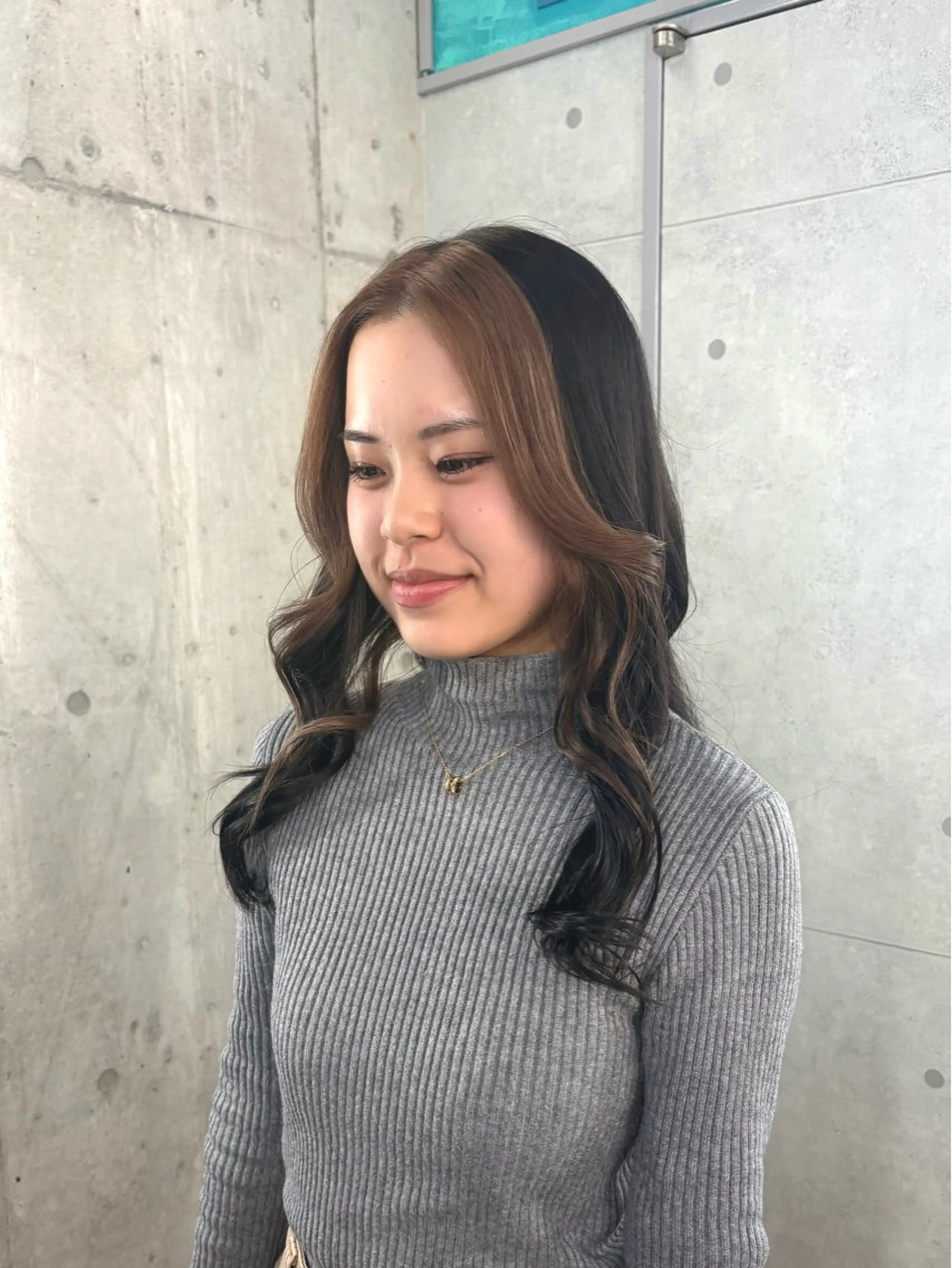 セミロング カラー ドアベルヘアリビング所属・加藤志保 🎗️🫧モデル募集のヘアスタイル