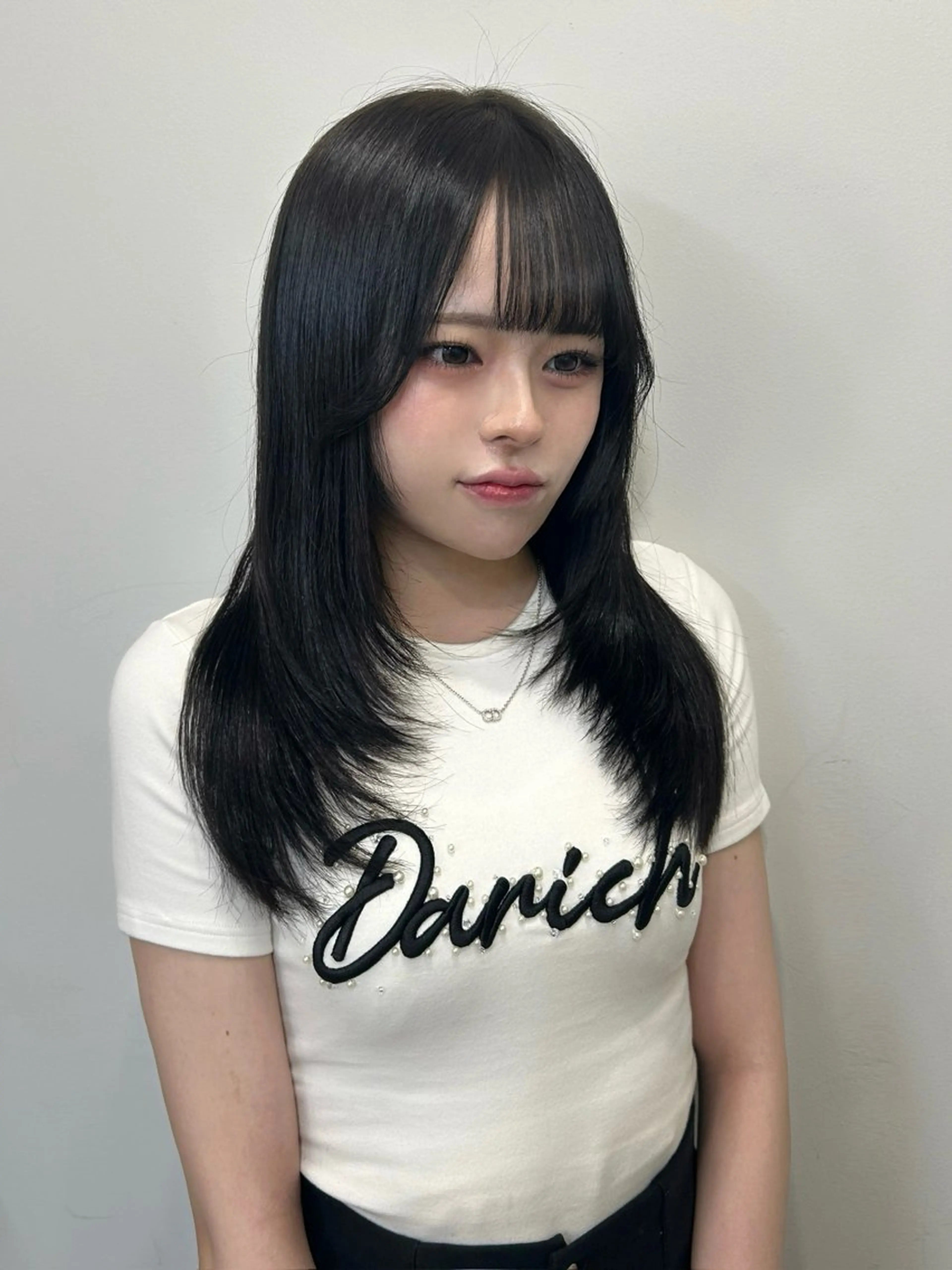 ミディアム ボブ 顔まわりレイヤー 韓国風ヘア レイヤーカット 似合わせカット ヘアカラー トリートメント sunc所属・梅田l大人韓国ヘア レイヤー×艶カラーのヘアスタイル