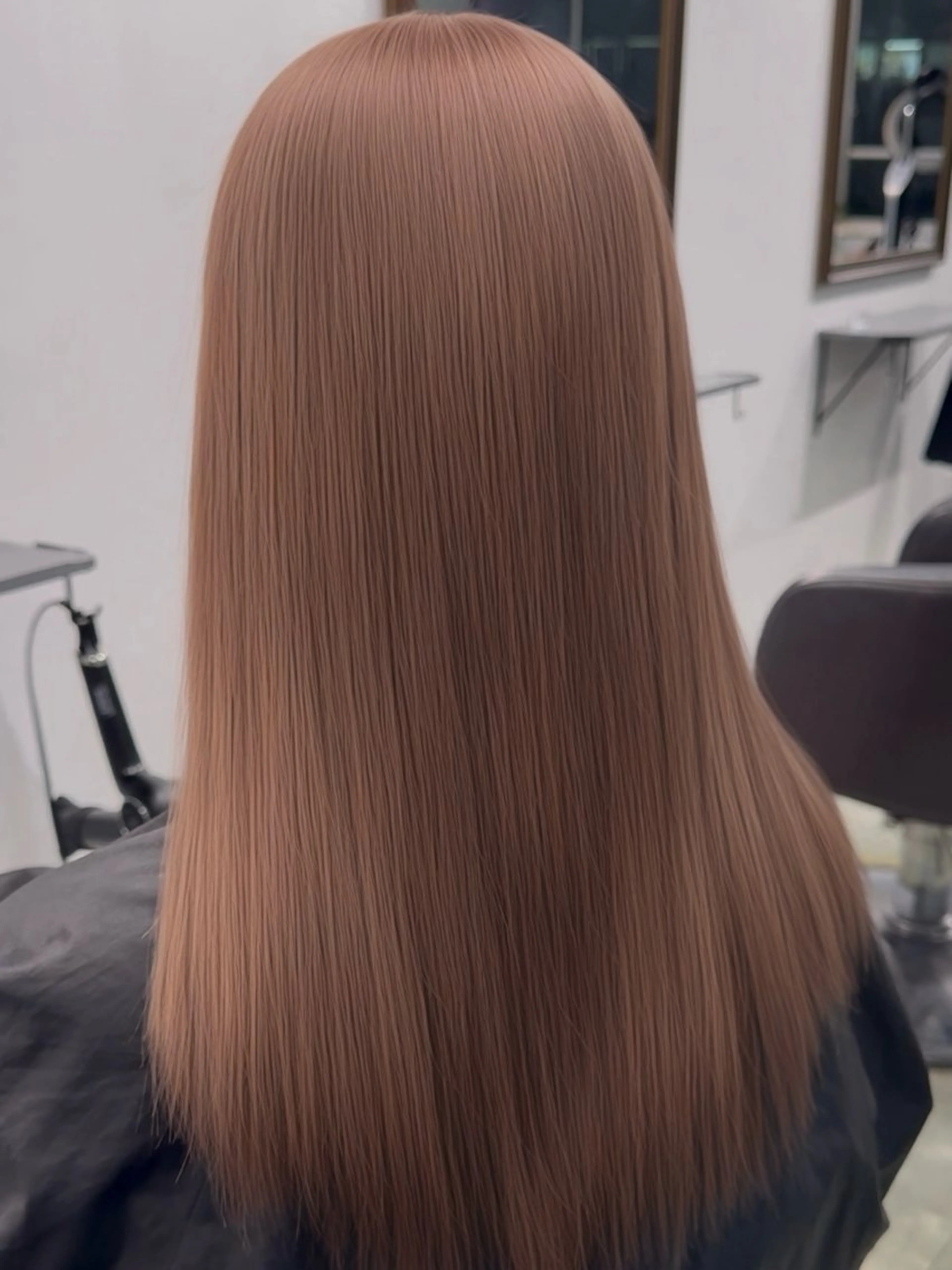 セミロング カラー ケアブリーチ/ili 村上佳那多のヘアスタイル