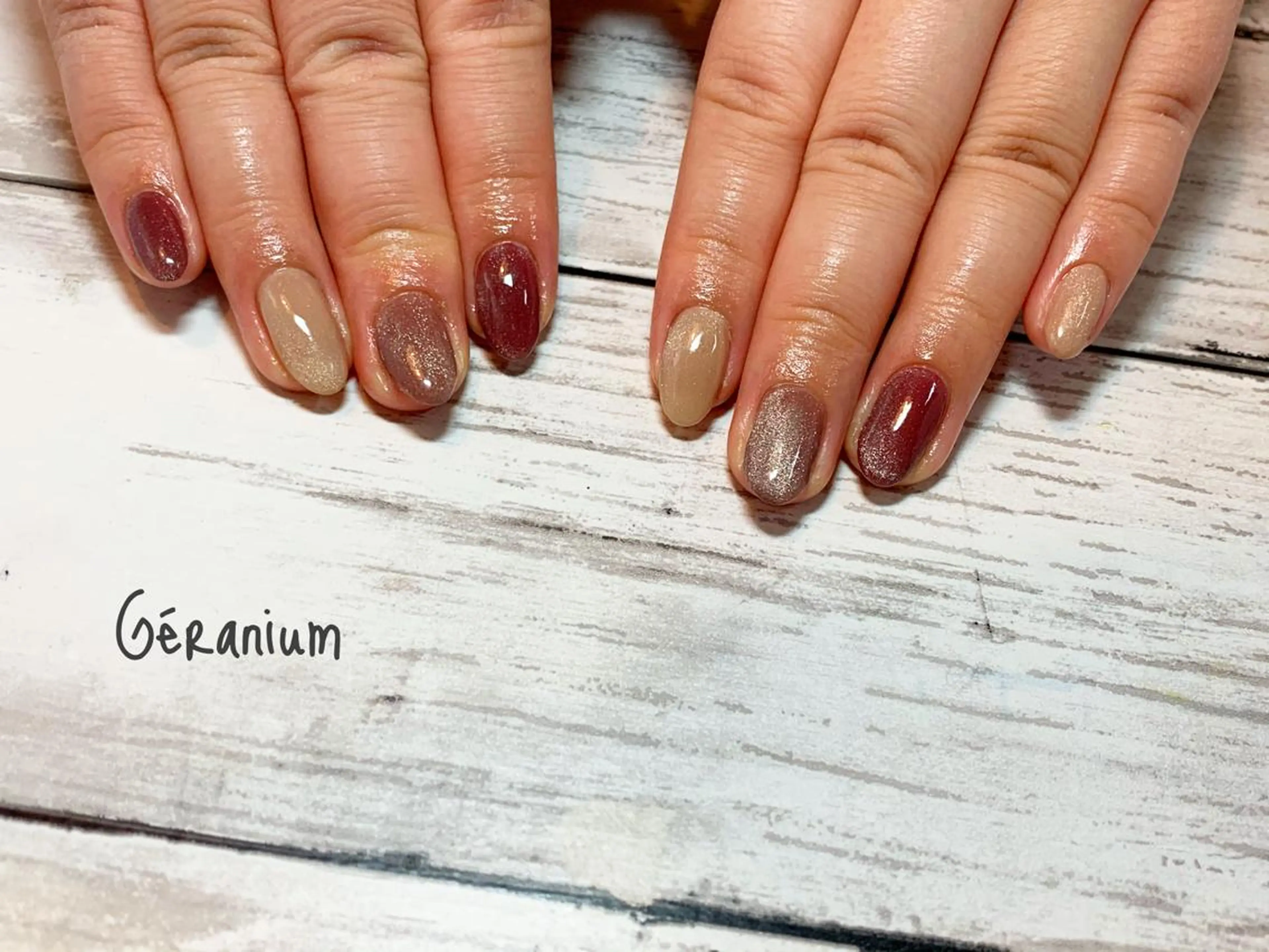 ネイル マグネットネイル ハンドネイル フットネイル GéRanium Harukaのネイルデザイン