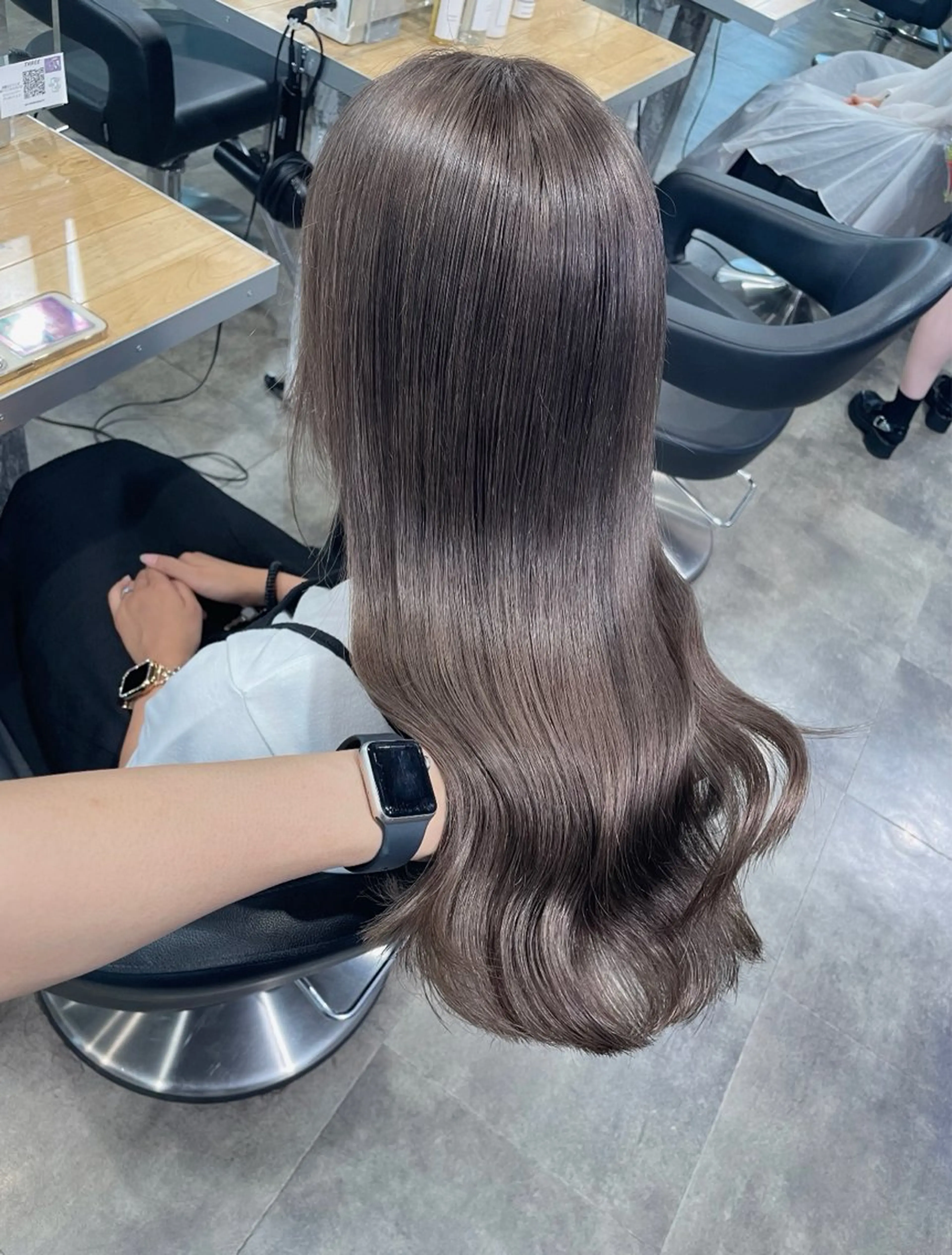 ロング カラー ヘアカラー トリートメント ヘッドスパ ヘアセット ベージュカラー💖 やすひろのヘアスタイル